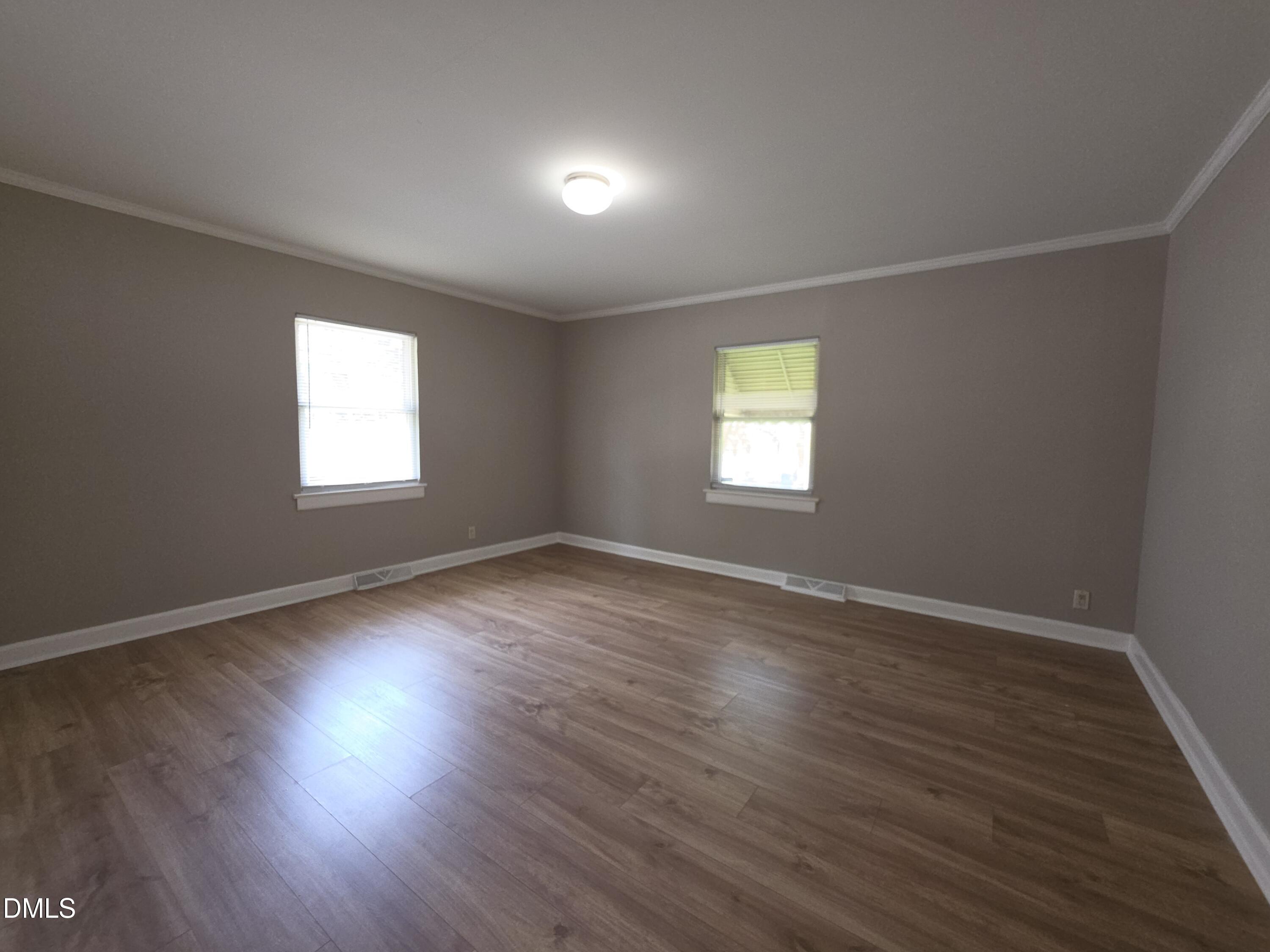 1510 N Hyde Park Avenue Property Photo 12