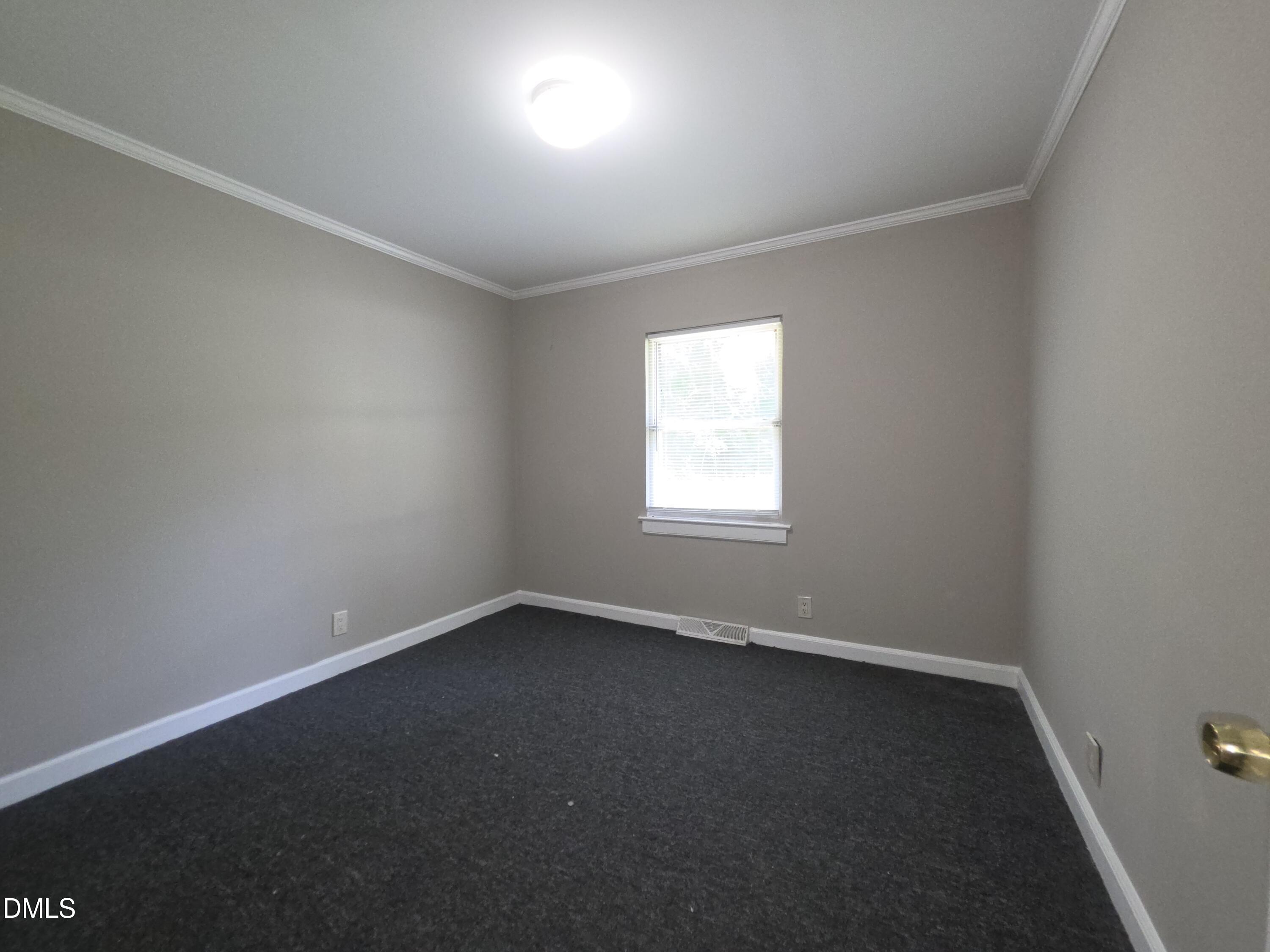 1510 N Hyde Park Avenue Property Photo 14