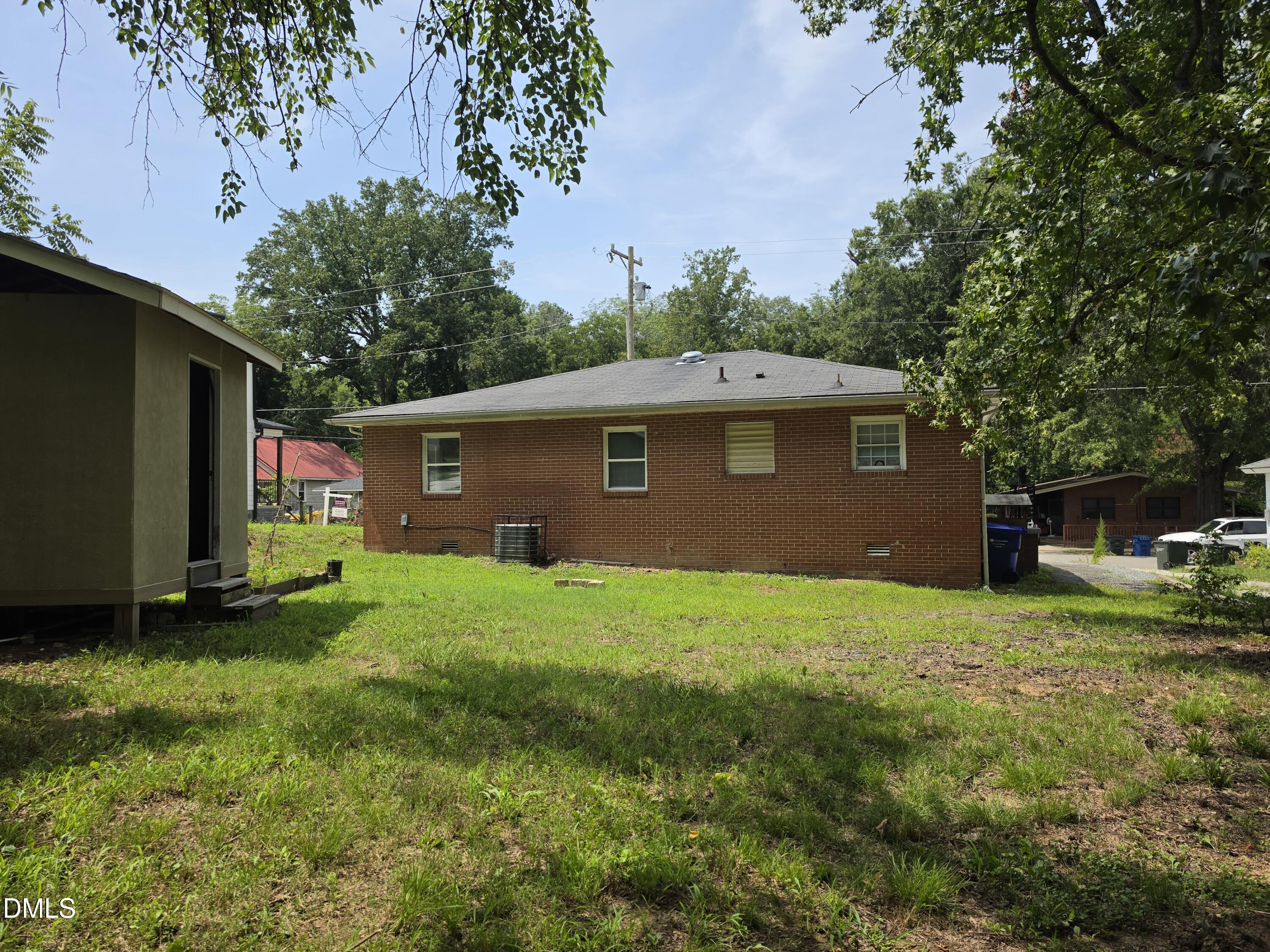 1510 N Hyde Park Avenue Property Photo 16