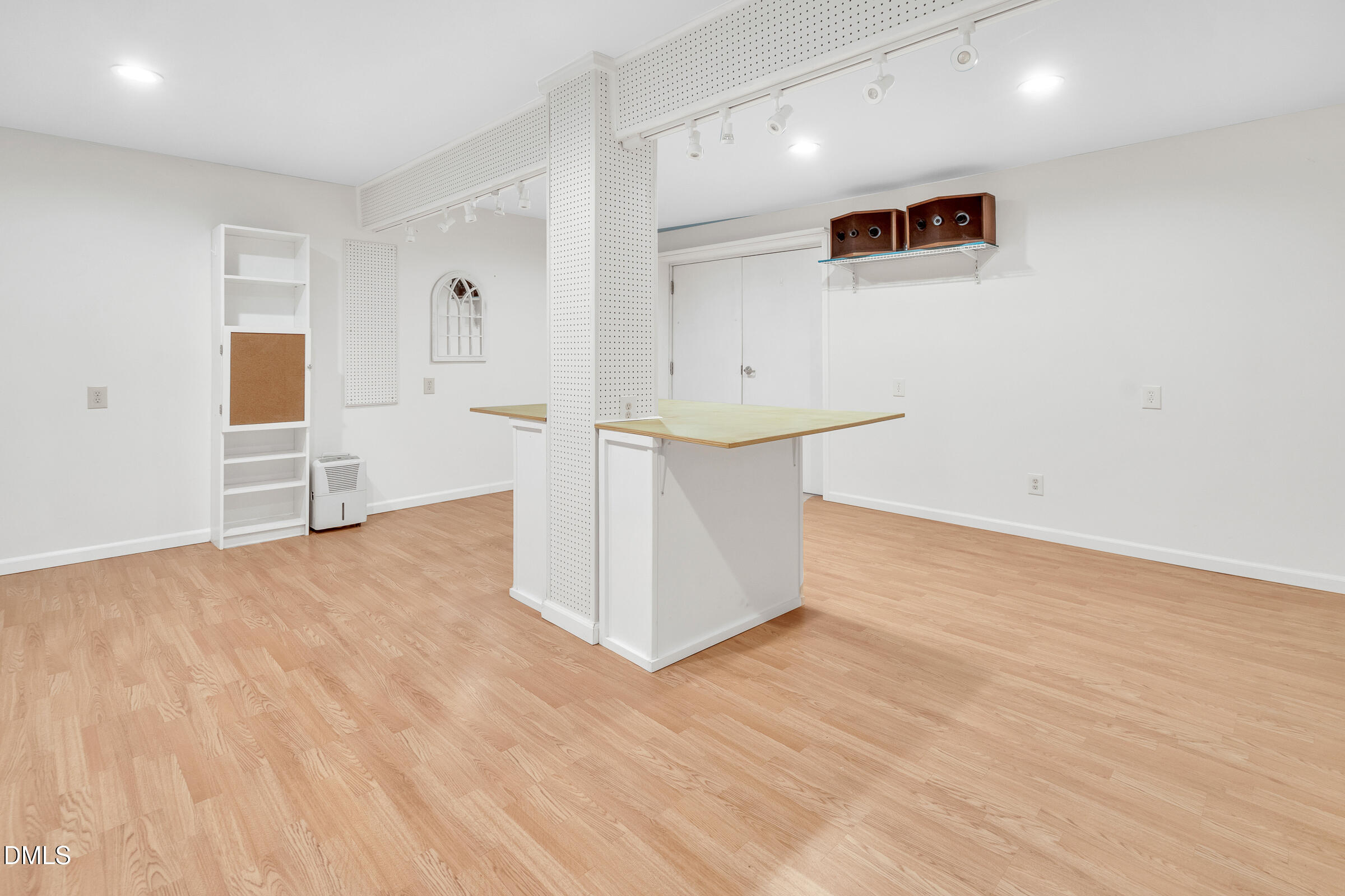 3021 Peebles Road Property Photo 8
