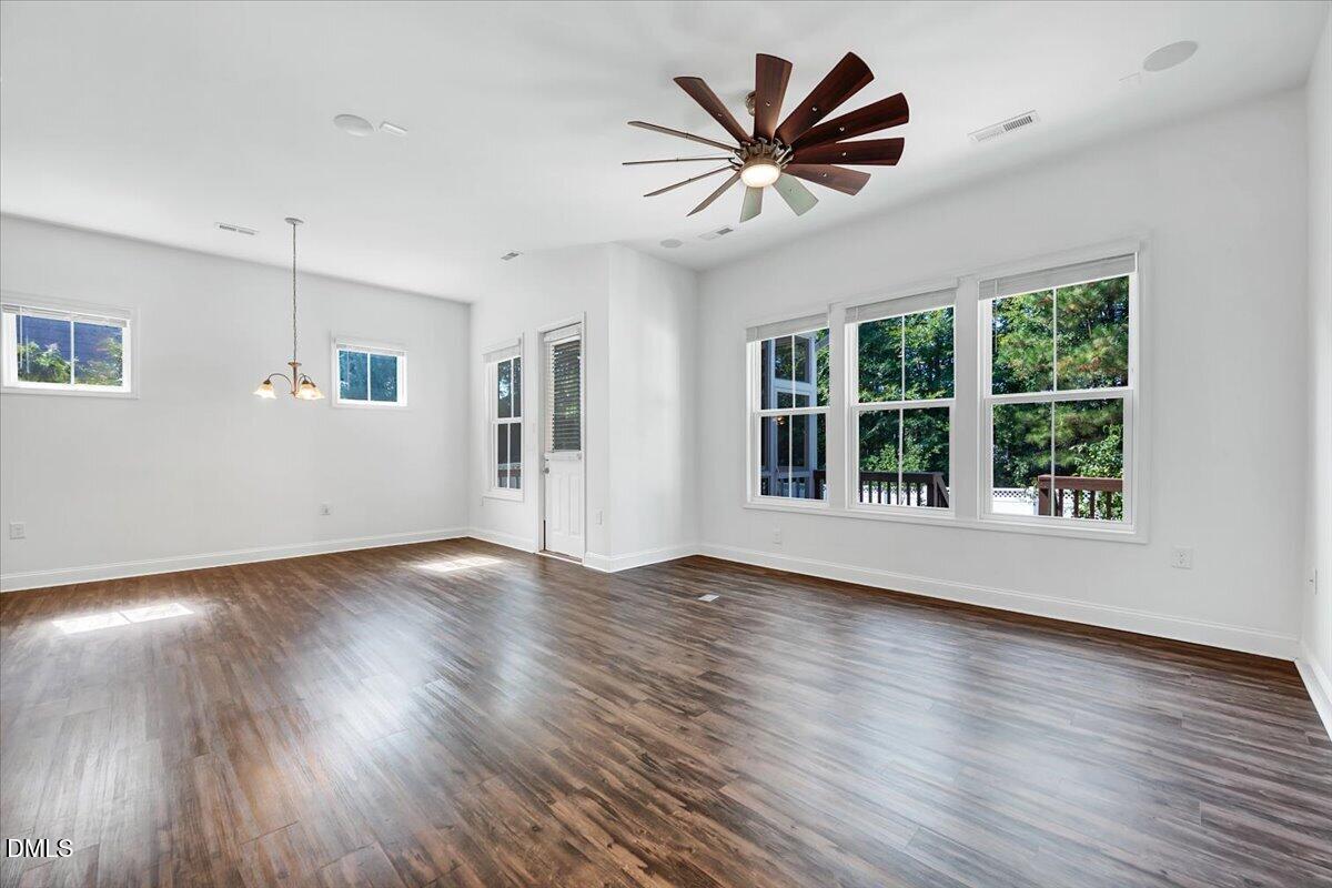 1660 Highpoint Street Property Photo 19