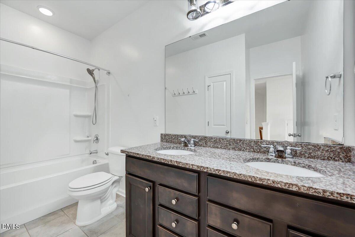 1660 Highpoint Street Property Photo 26