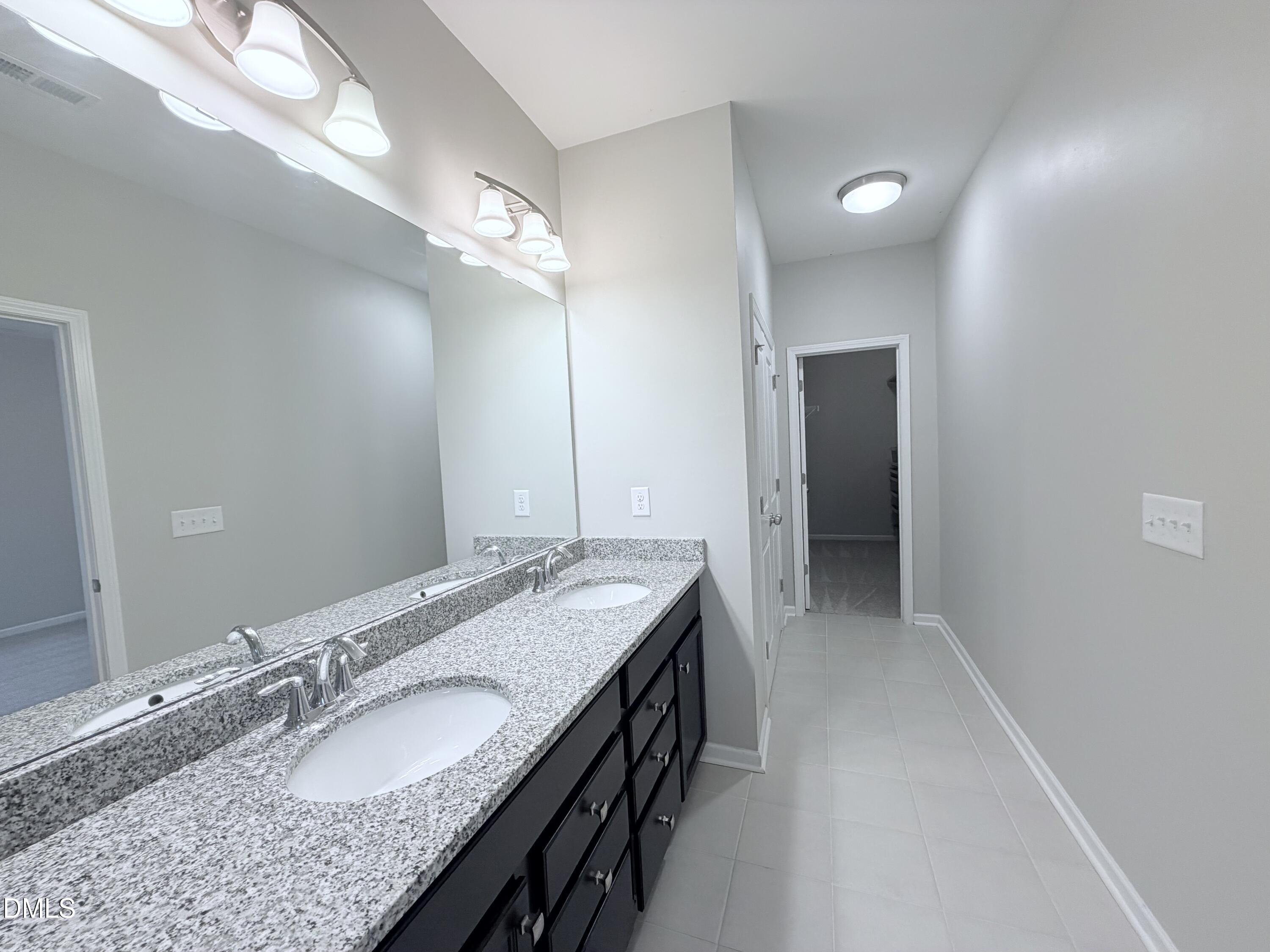 565 Grand Central Station Property Photo 13