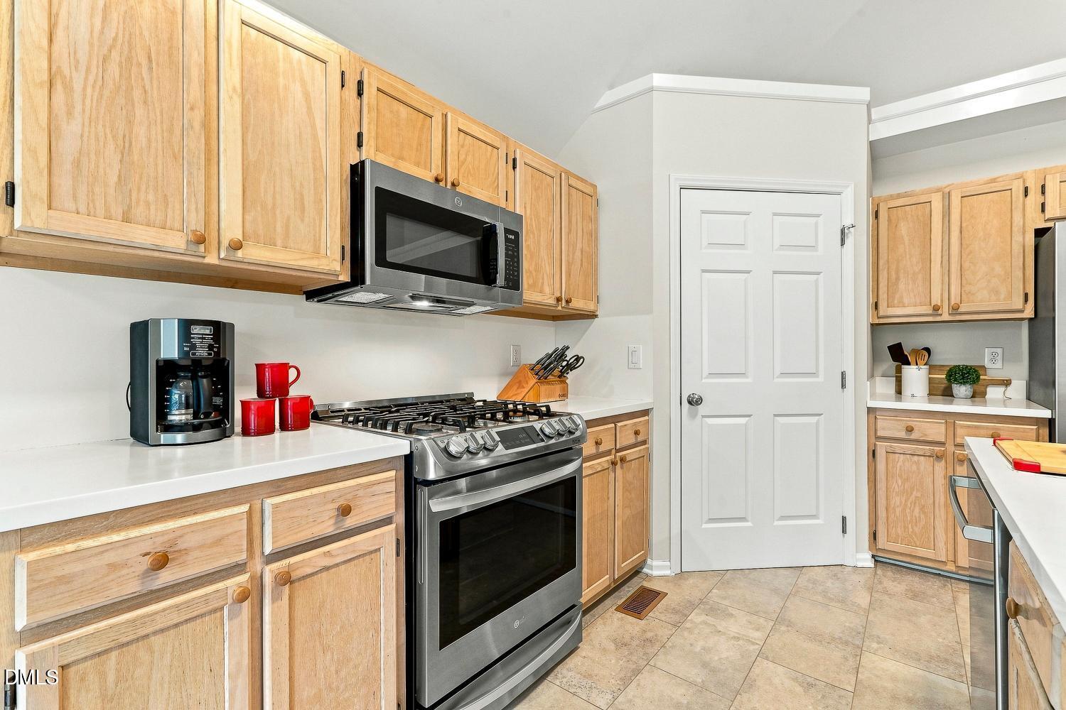 5237 Fairmead Circle Property Photo 15