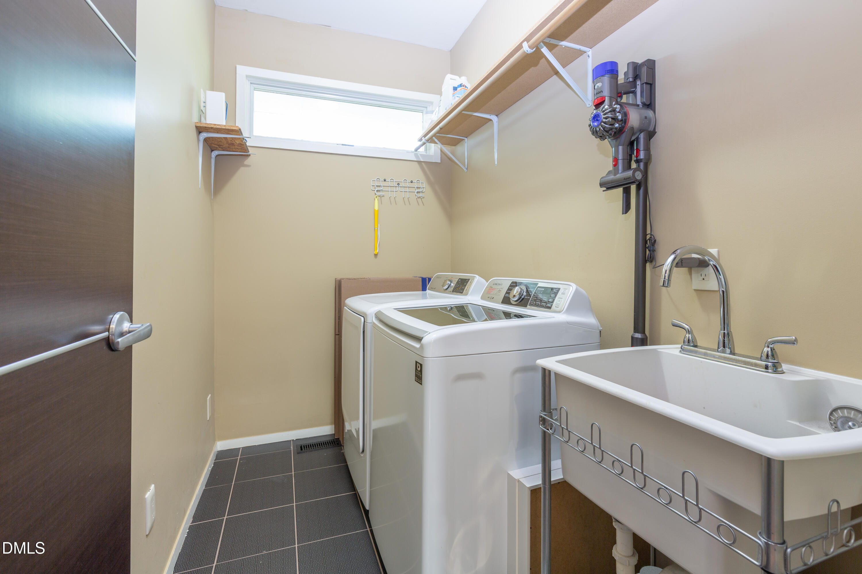 208 Windel Drive Property Photo 39