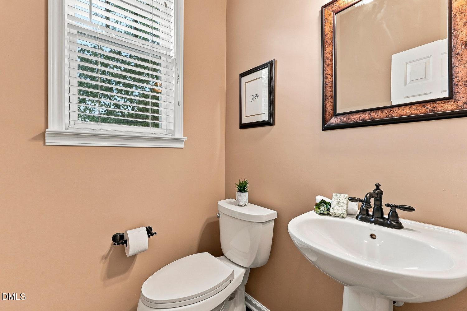554 Front Ridge Drive Property Photo 22