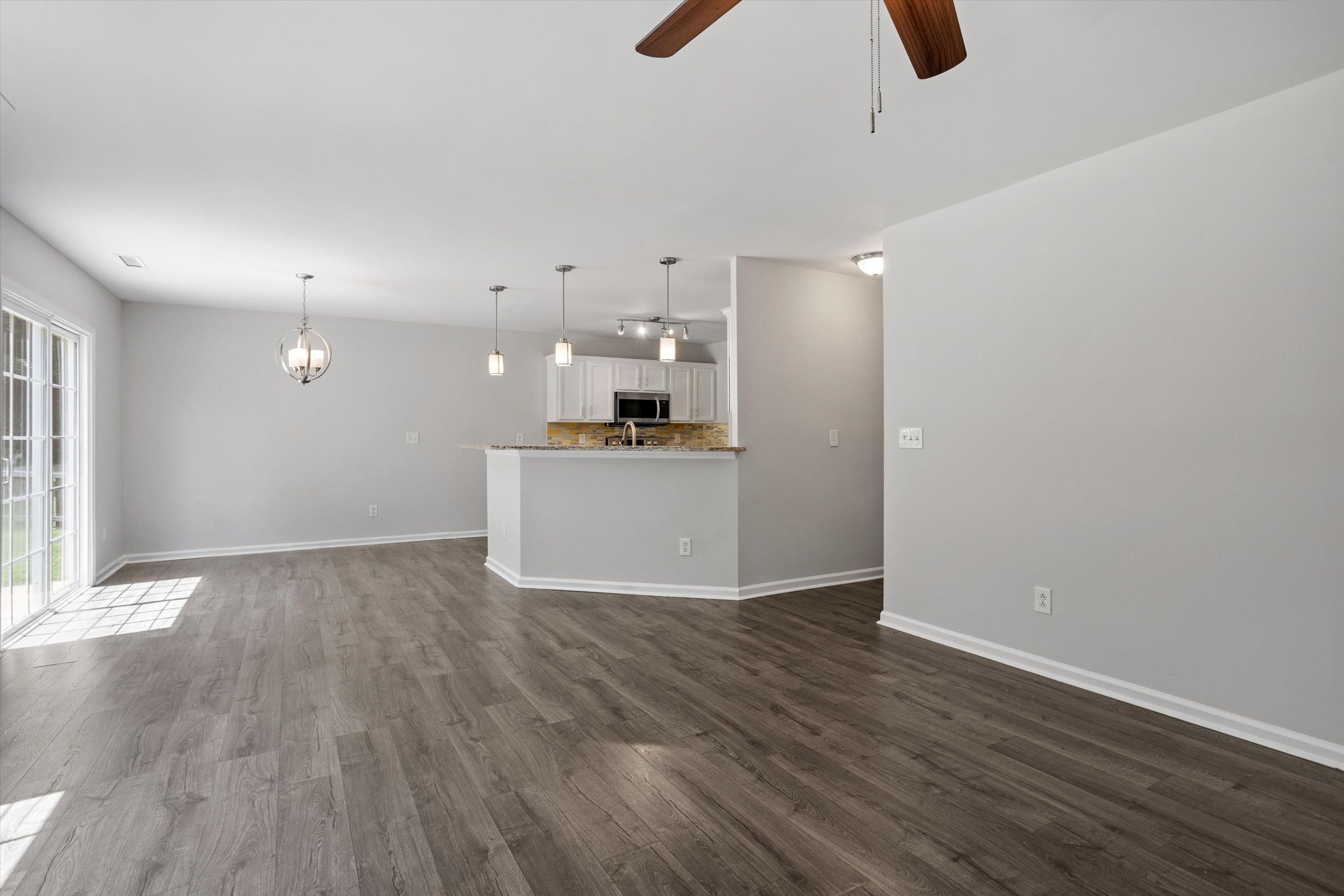 658 Yorkshire Drive Property Photo 15