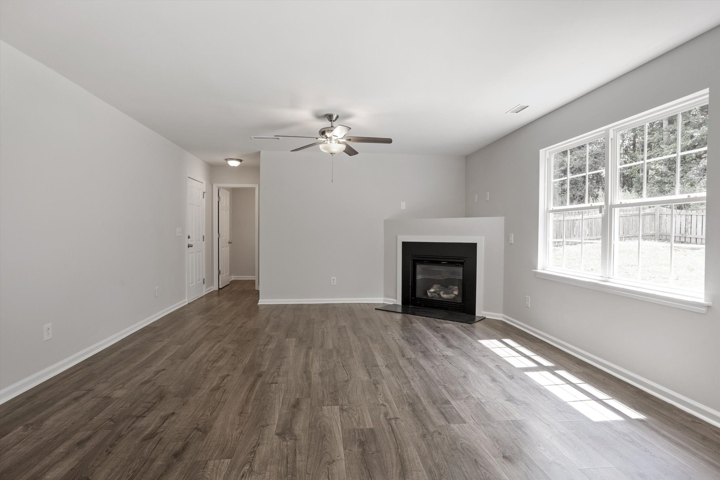 658 Yorkshire Drive Property Photo 17
