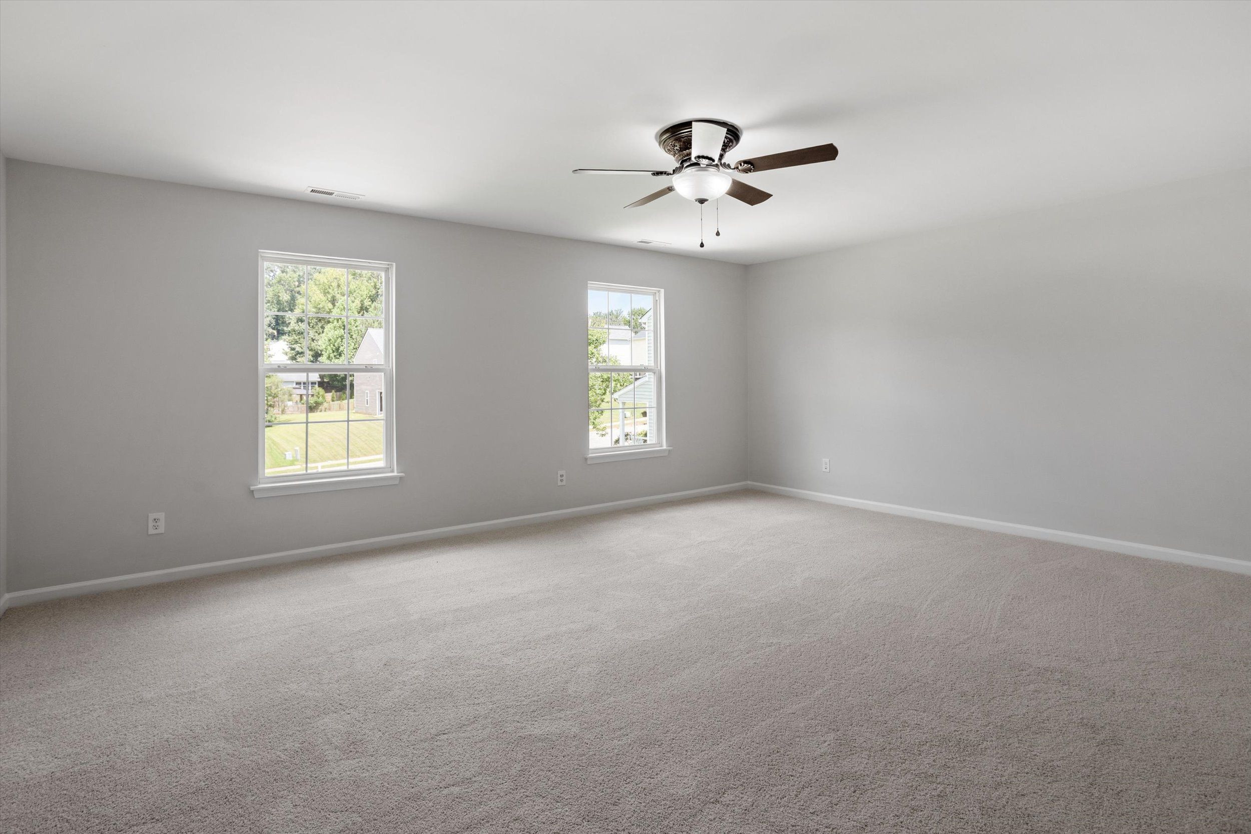 658 Yorkshire Drive Property Photo 25