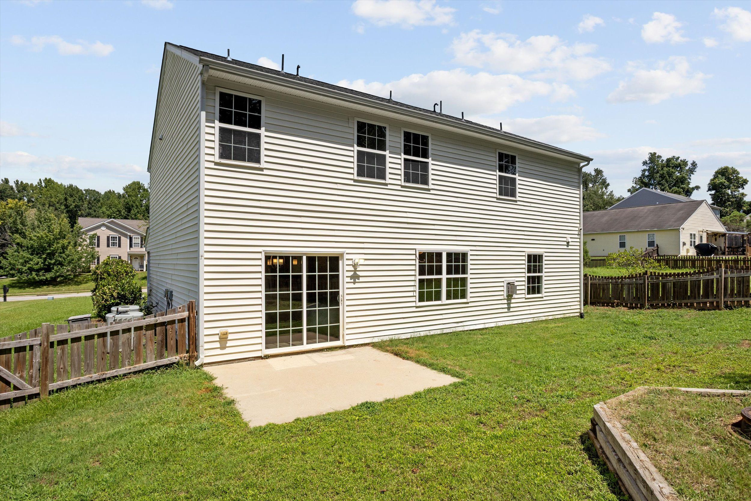 658 Yorkshire Drive Property Photo 37