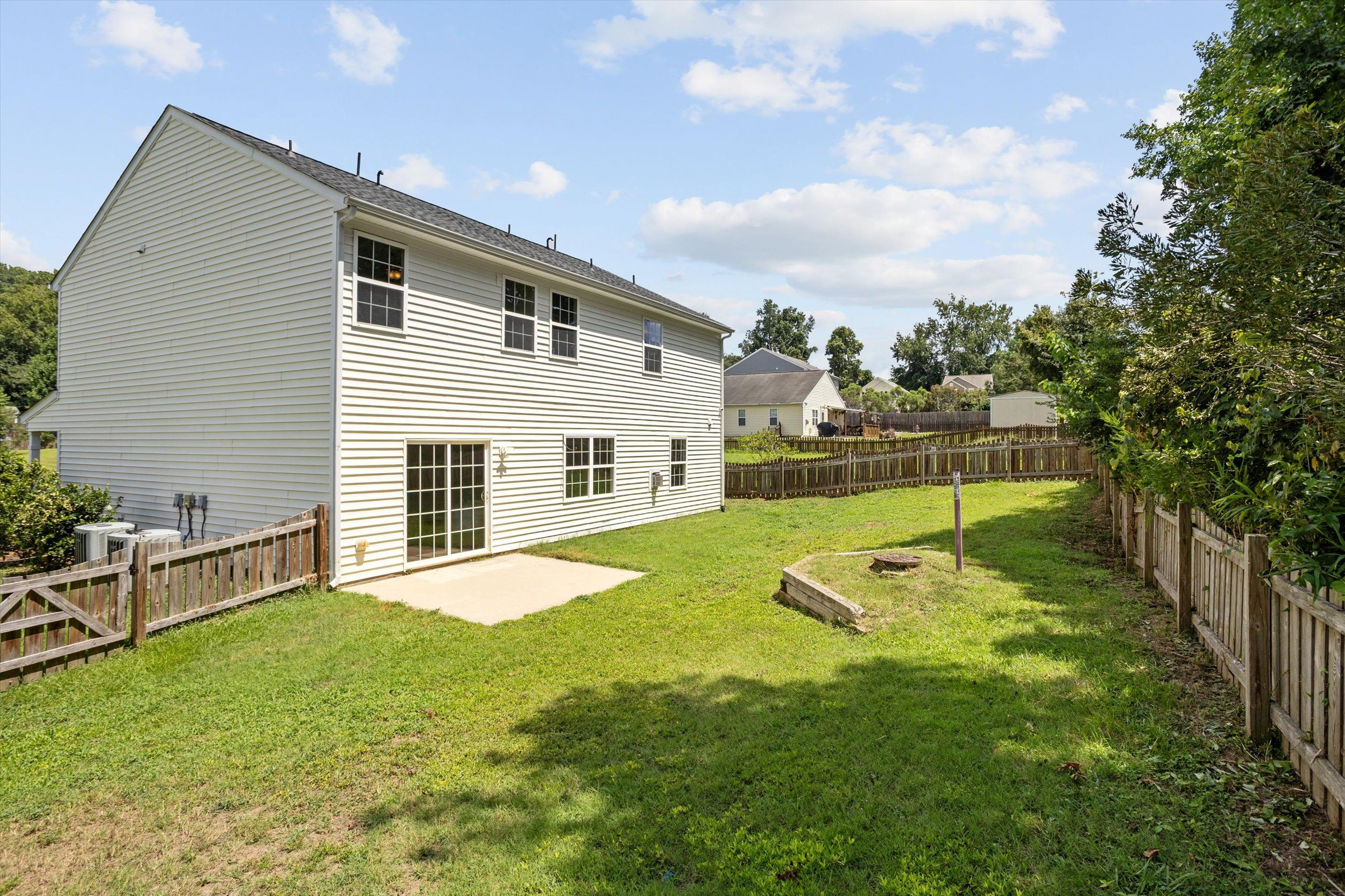 658 Yorkshire Drive Property Photo 39
