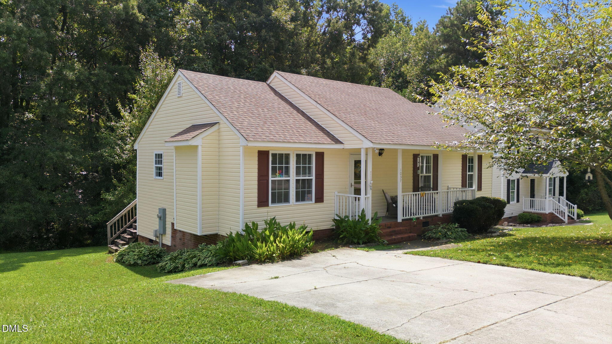 1037 Laurel Leaf Road Property Photo 1