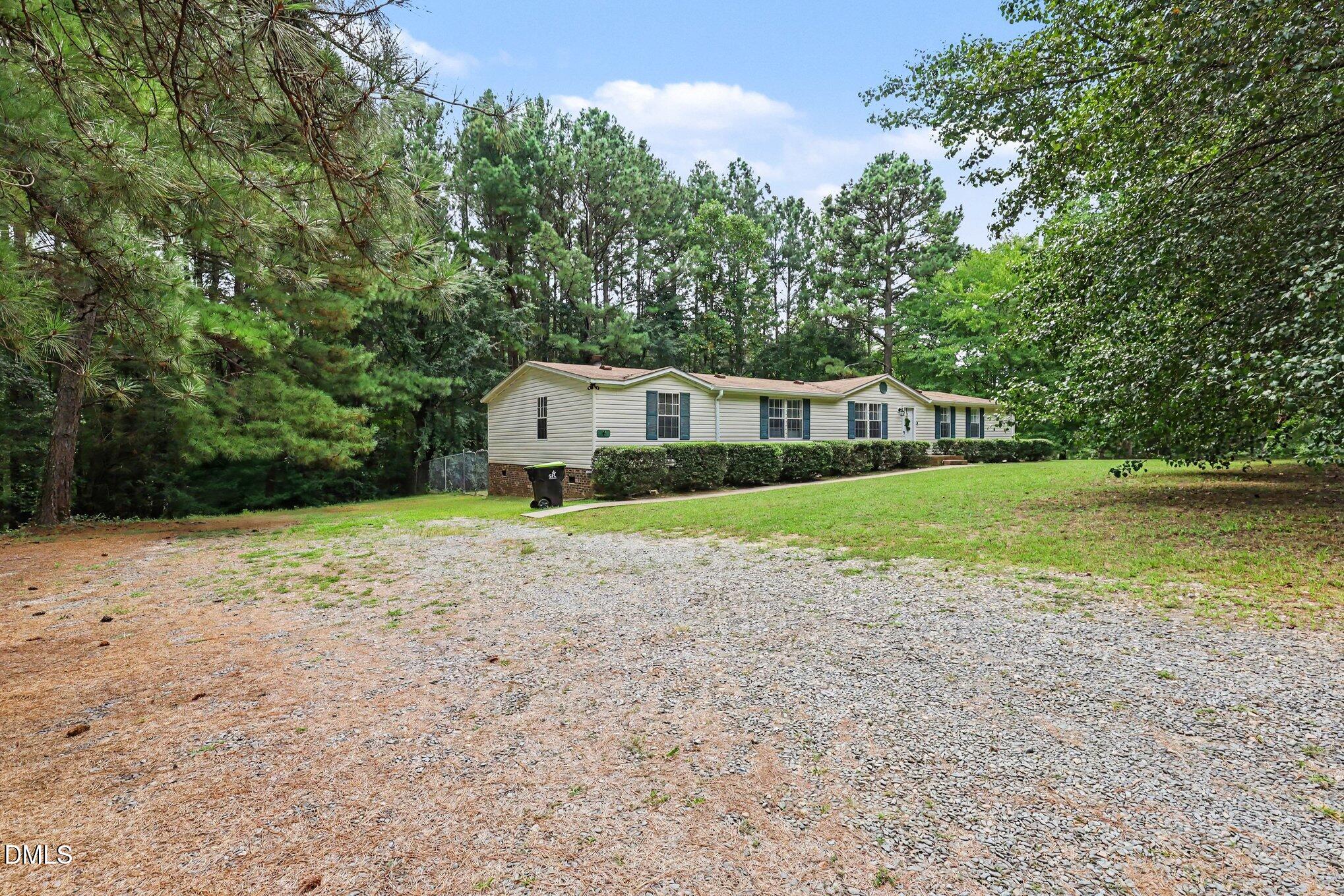 3542 Charlies Court Property Photo 2