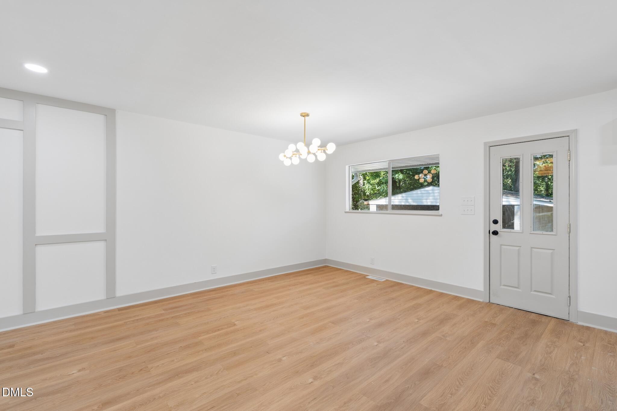 2902 Kanewood Drive Property Photo 15