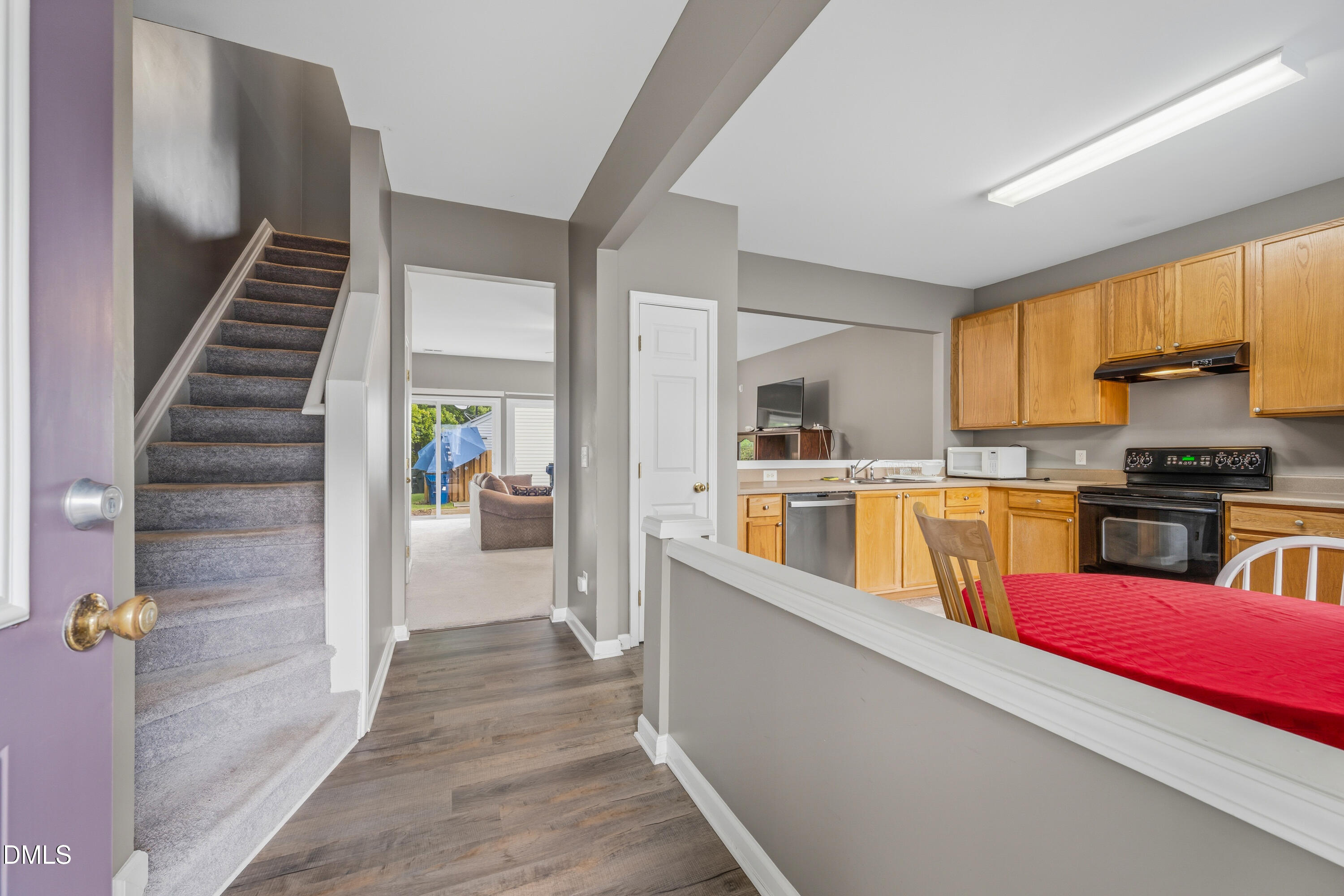 8520 Silhouette Place Property Photo 3