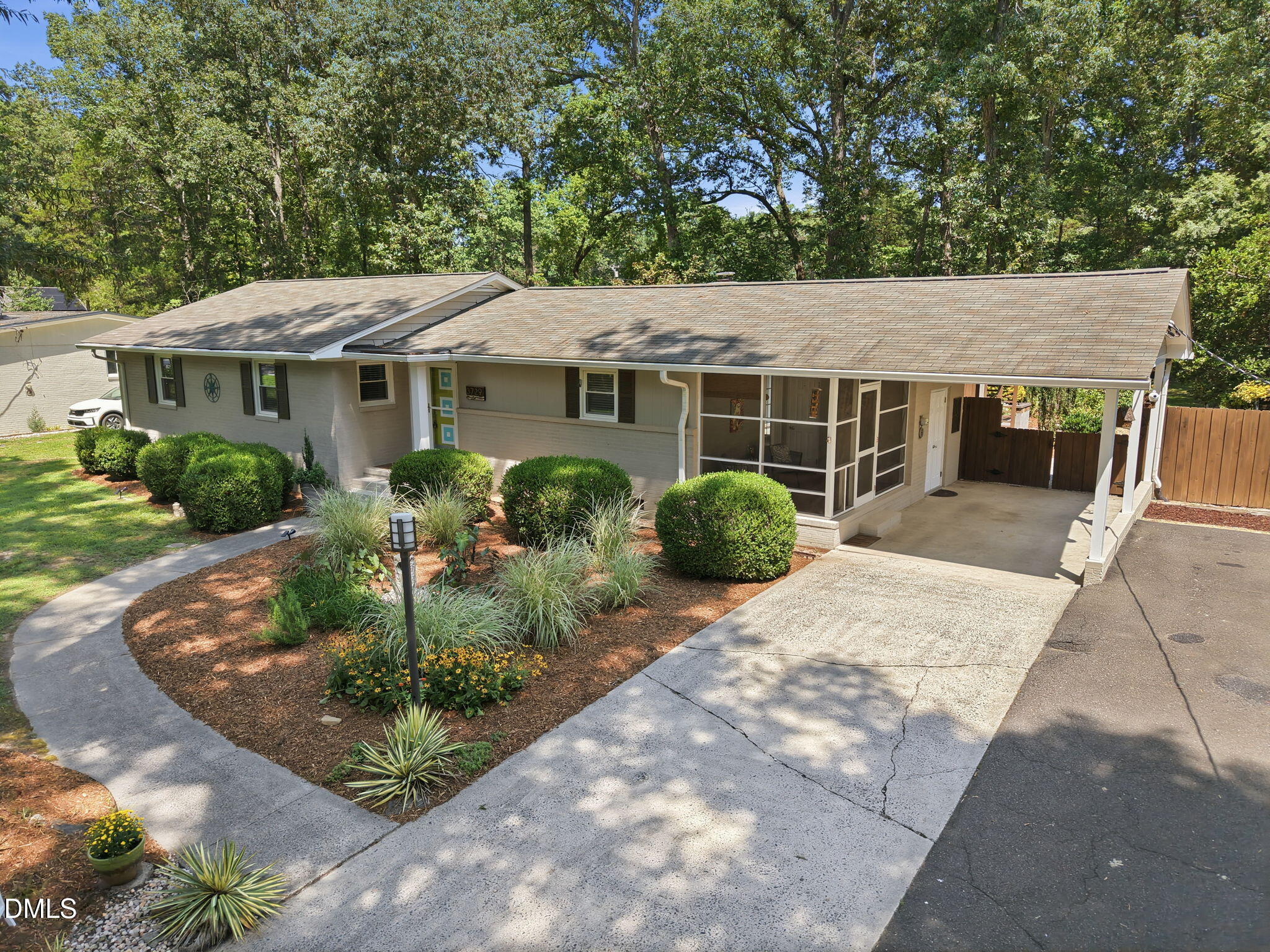 3729 Cambridge Road Property Photo 1