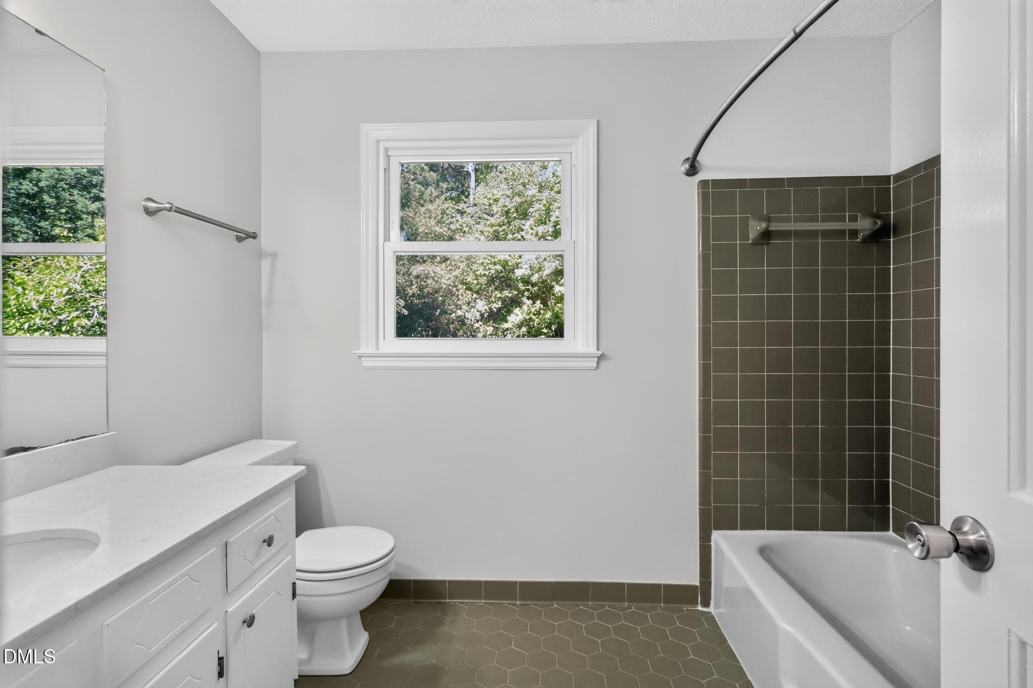 1424 Laughridge Drive Property Photo 21