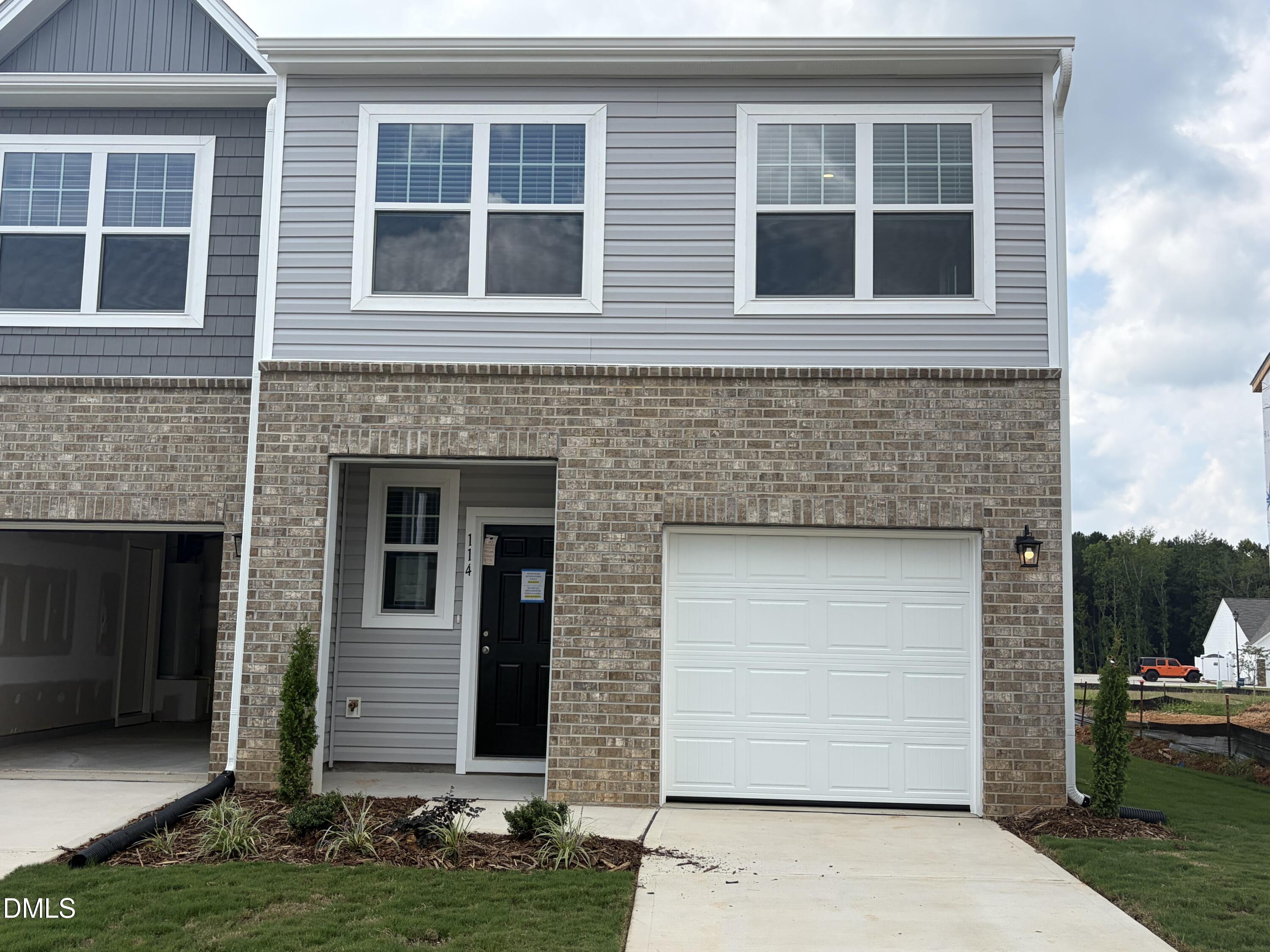 114 S Meyers Court Property Photo 1