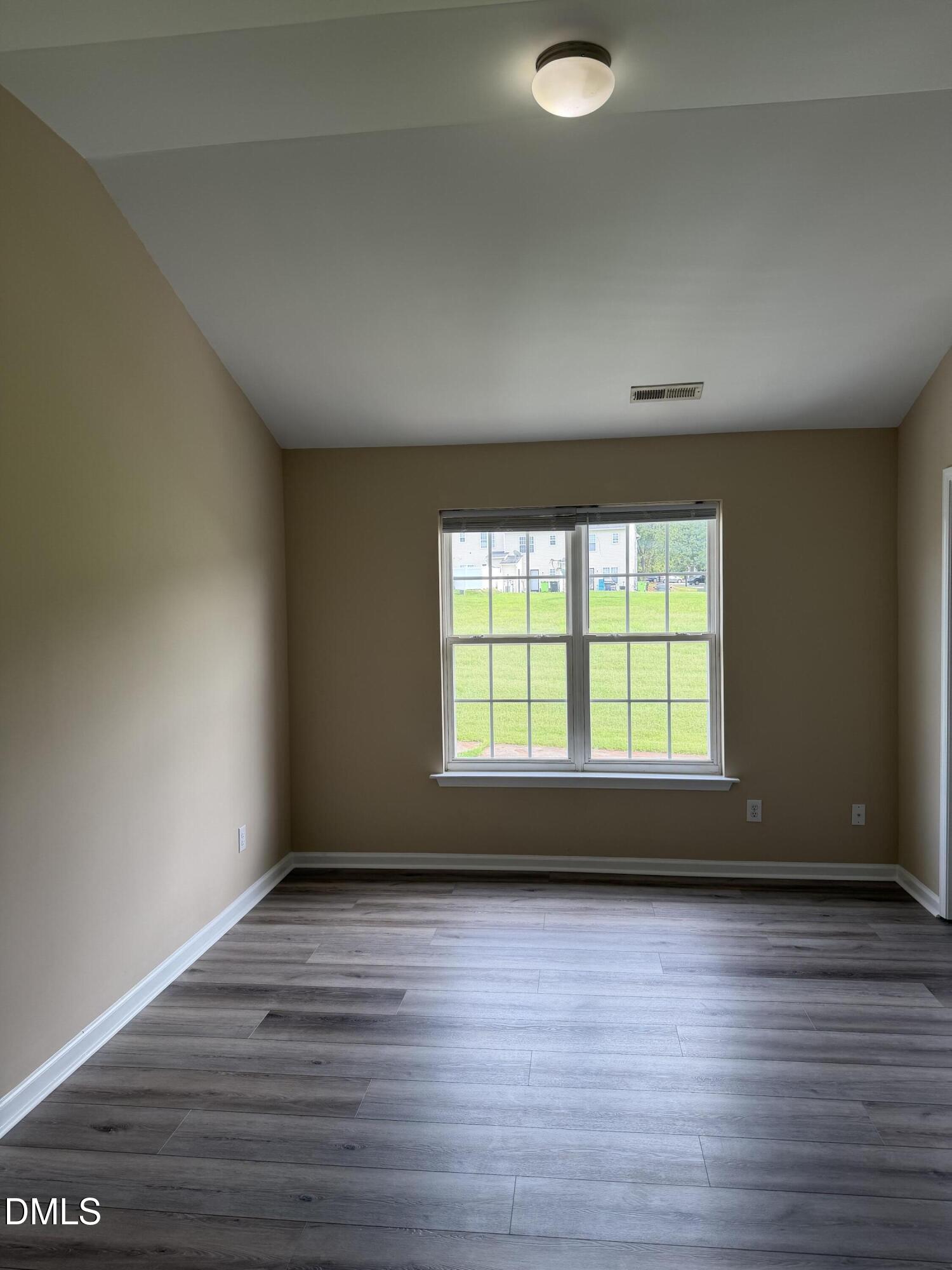1103 Hadel Place Property Photo 10