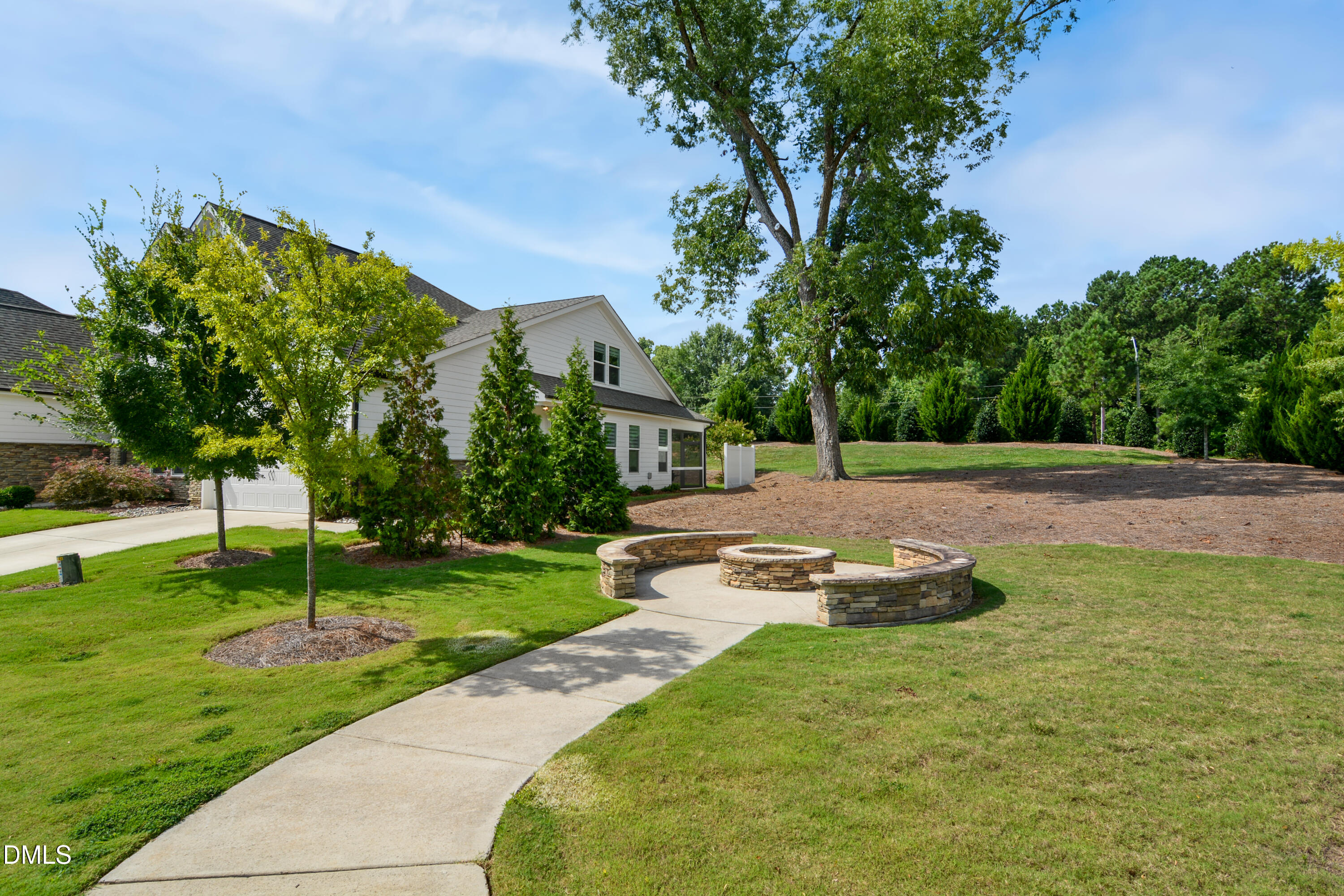 717 Churton Place Property Photo 4