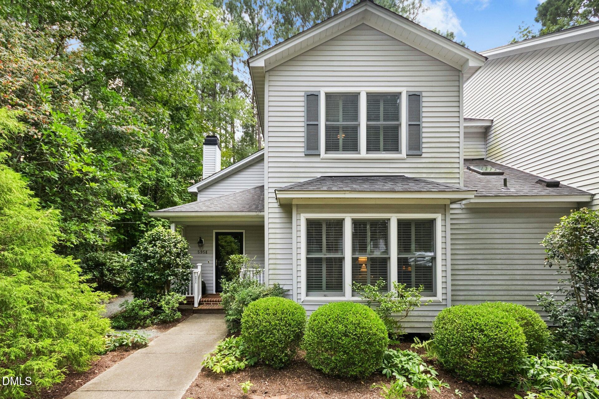 595 Weathersfield Property Photo 1