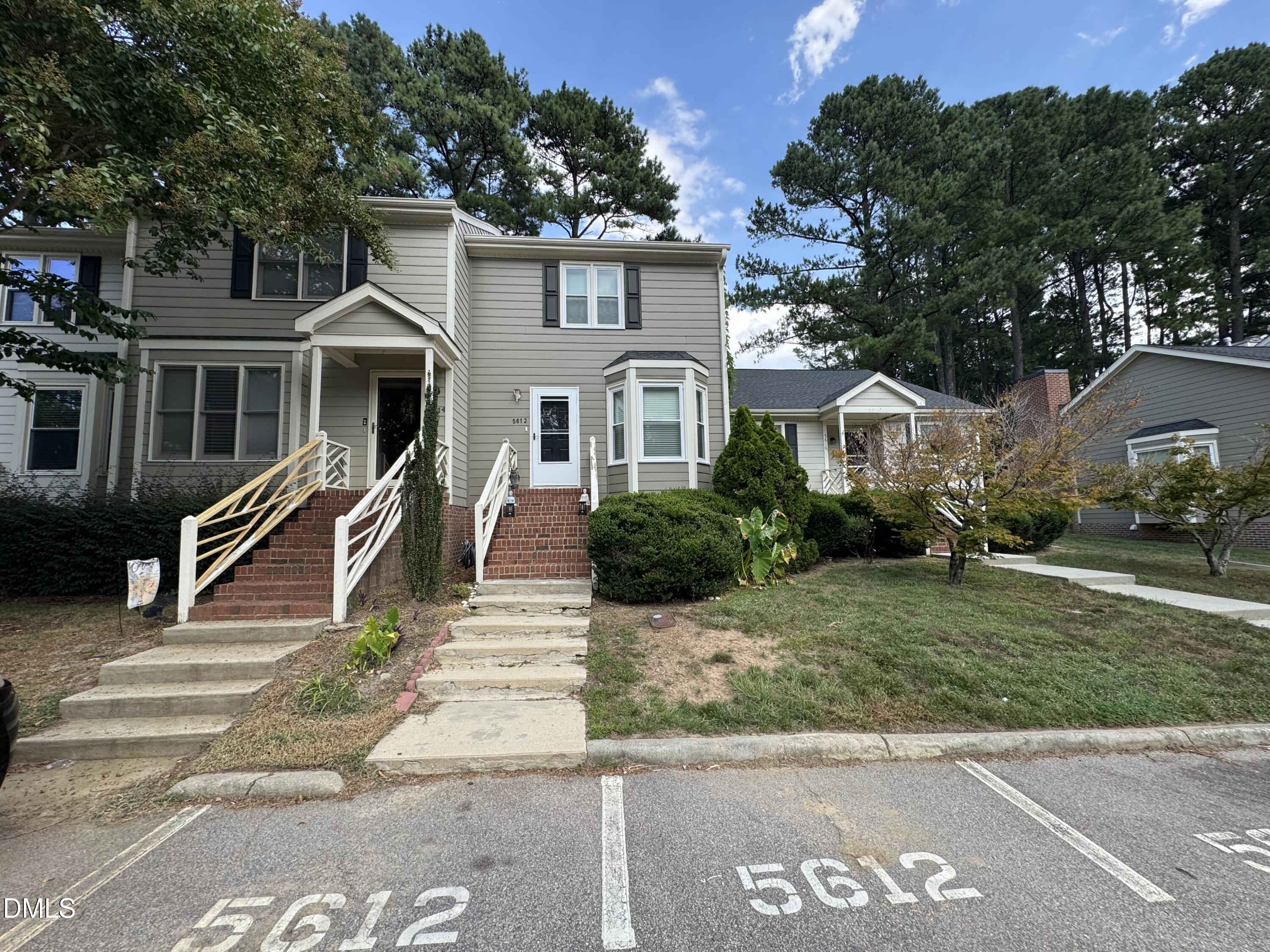 5612 Darrow Drive Property Photo 1