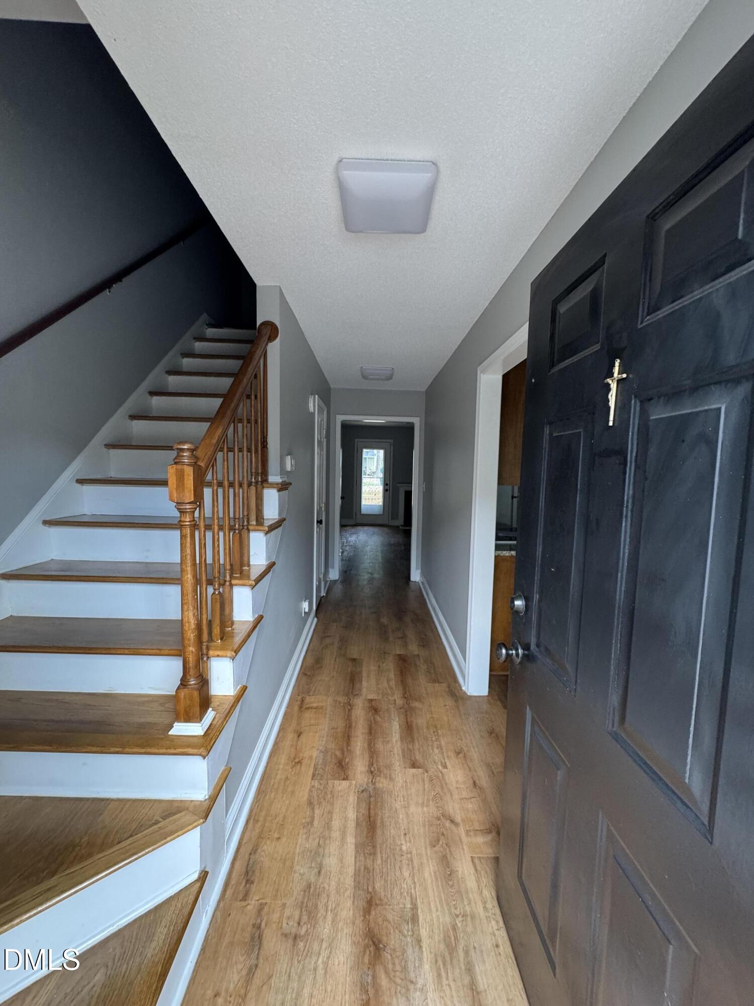 5612 Darrow Drive Property Photo 3