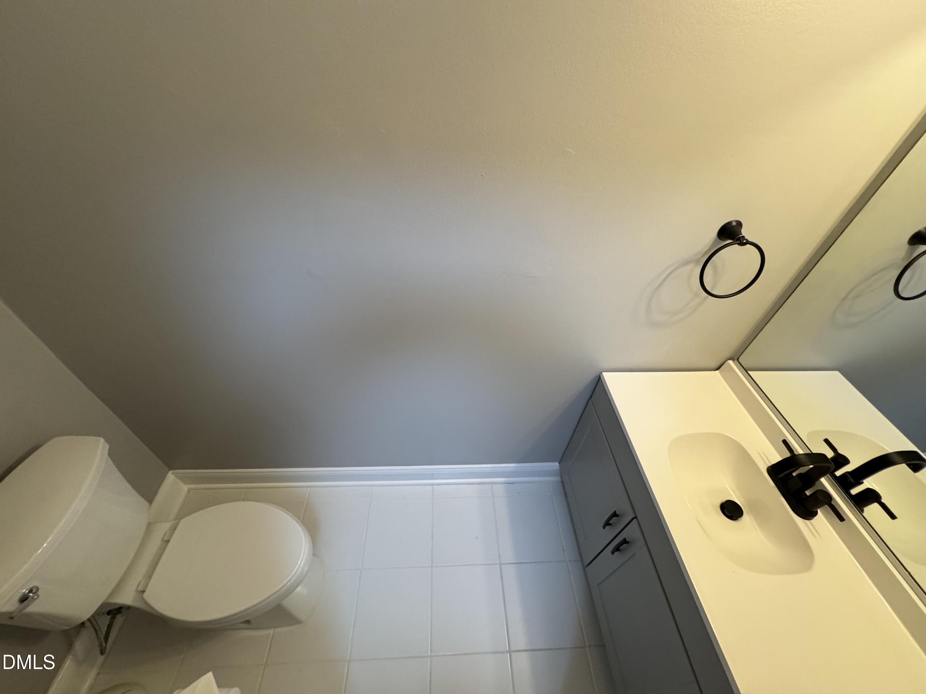 5612 Darrow Drive Property Photo 6