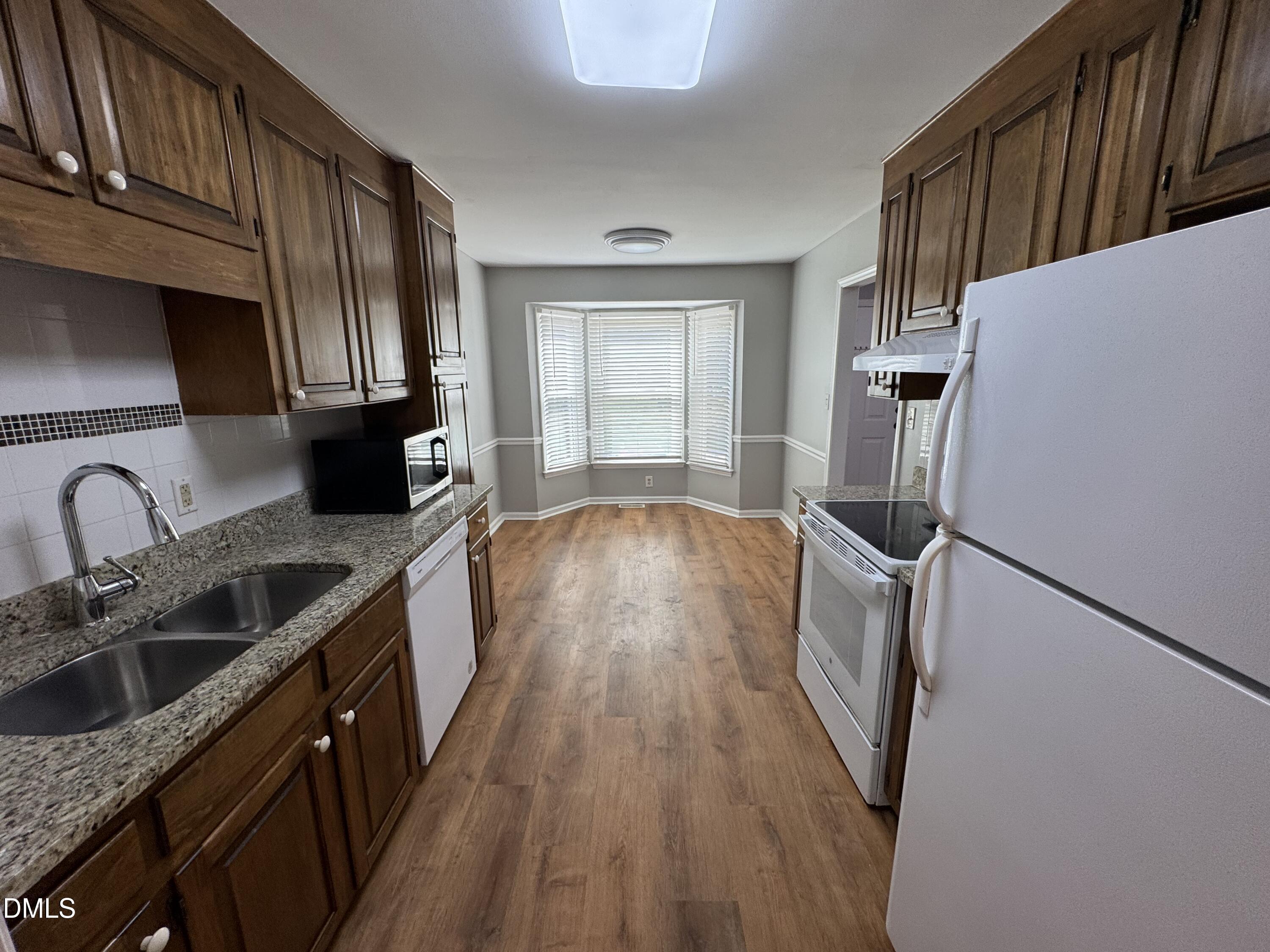 5612 Darrow Drive Property Photo 10