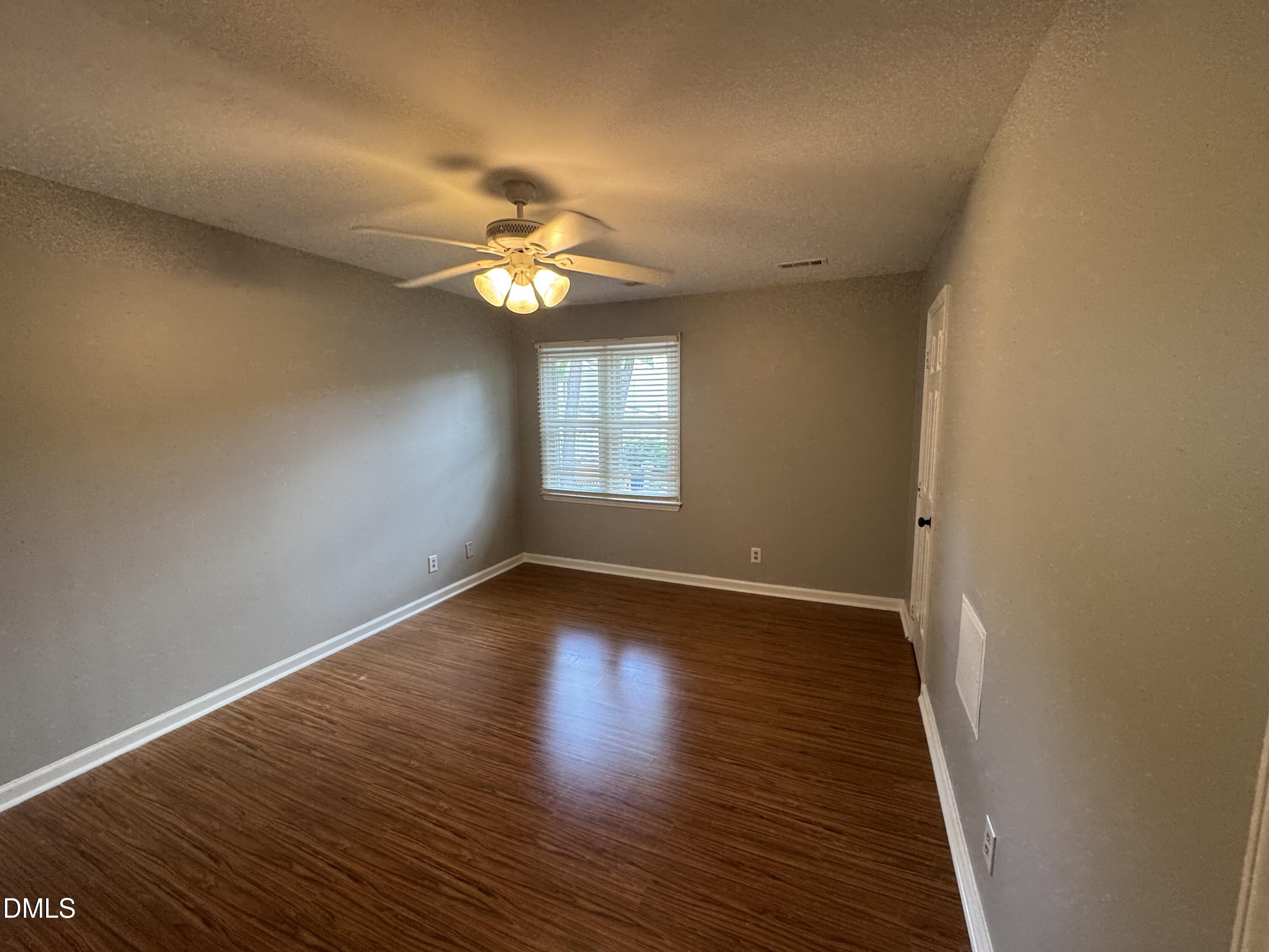 5612 Darrow Drive Property Photo 14