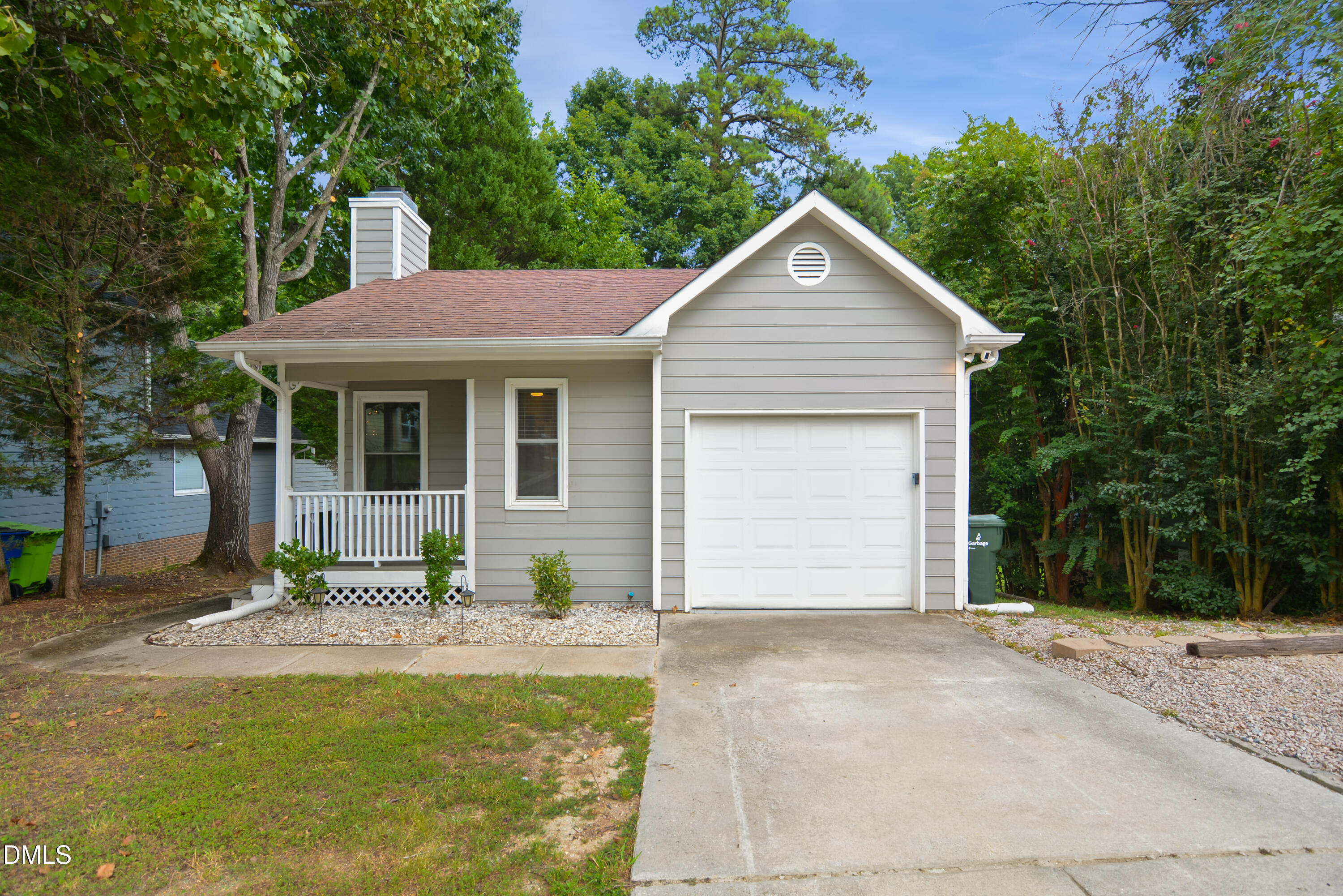 216 Dickens Drive Property Photo 1