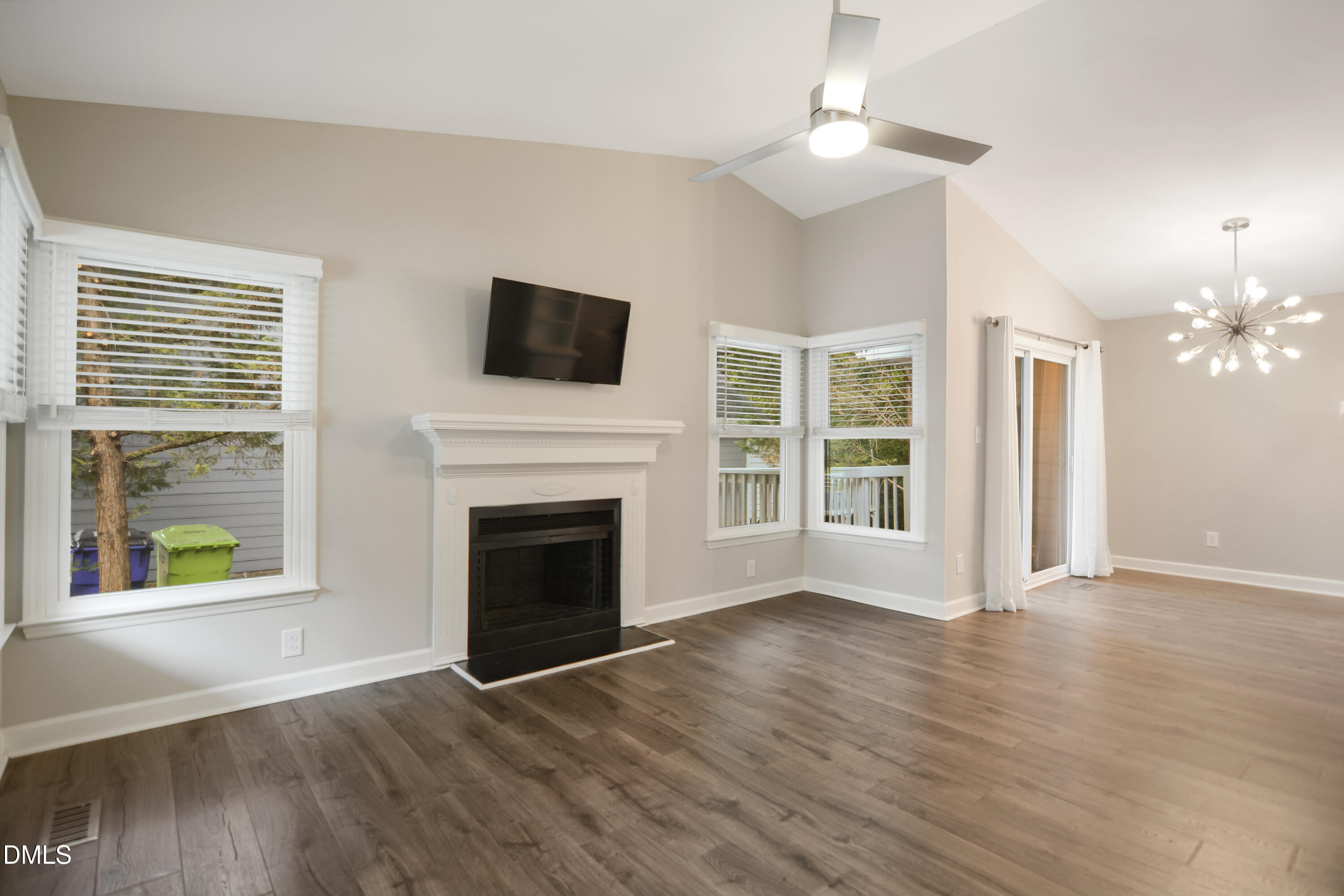 216 Dickens Drive Property Photo 4