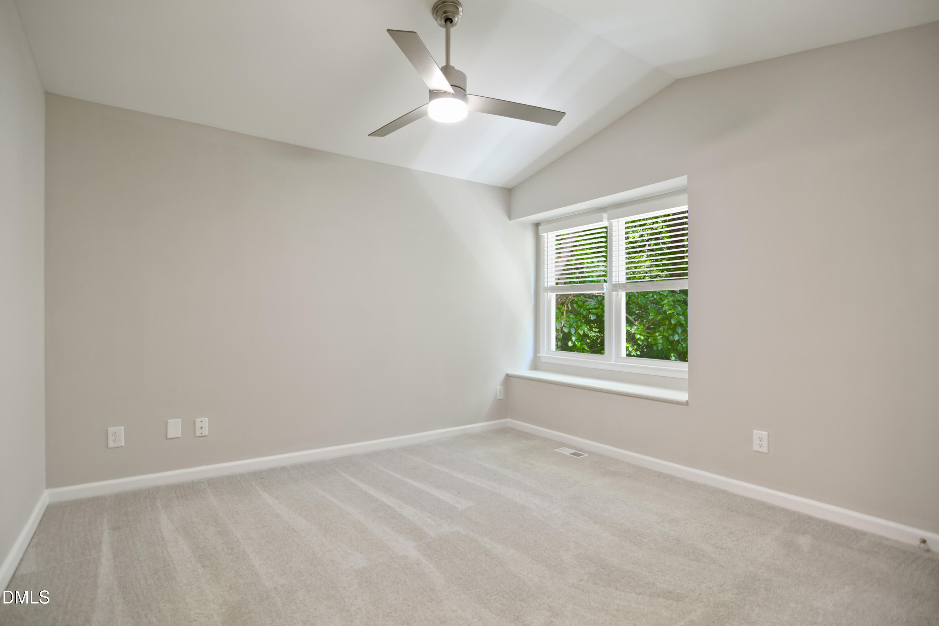 216 Dickens Drive Property Photo 9
