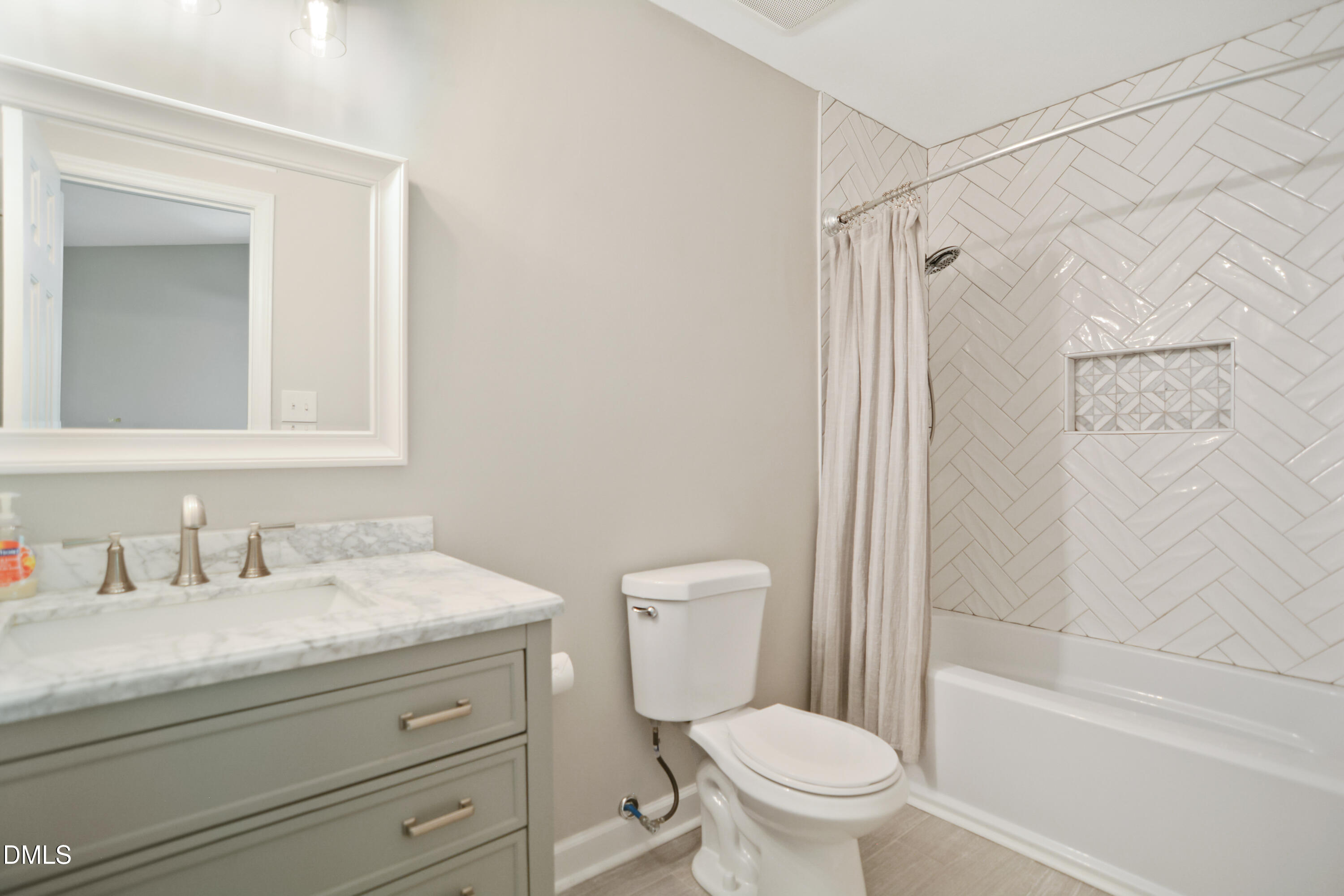 216 Dickens Drive Property Photo 11