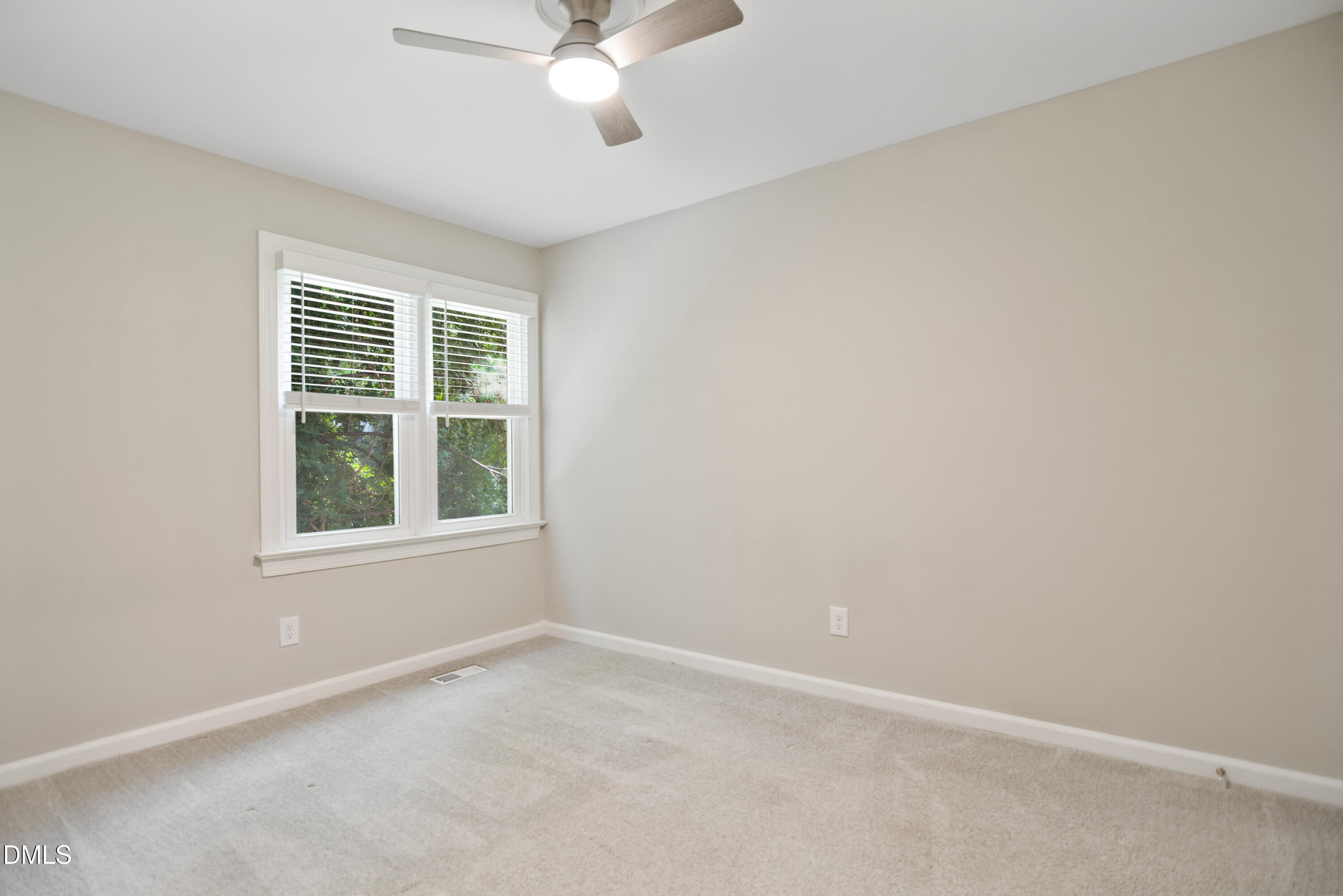 216 Dickens Drive Property Photo 12