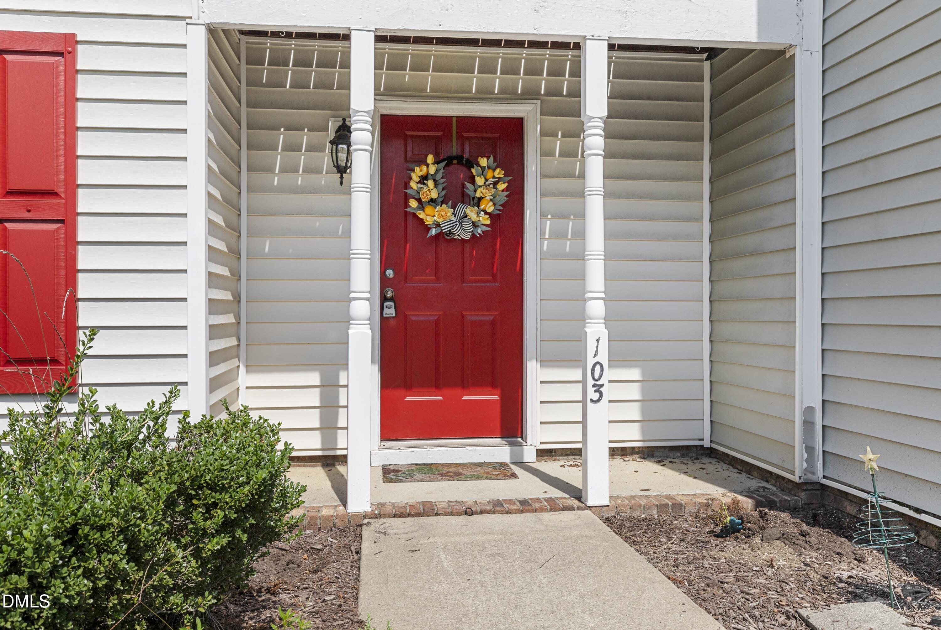 103 Gatwick Court Property Photo 3