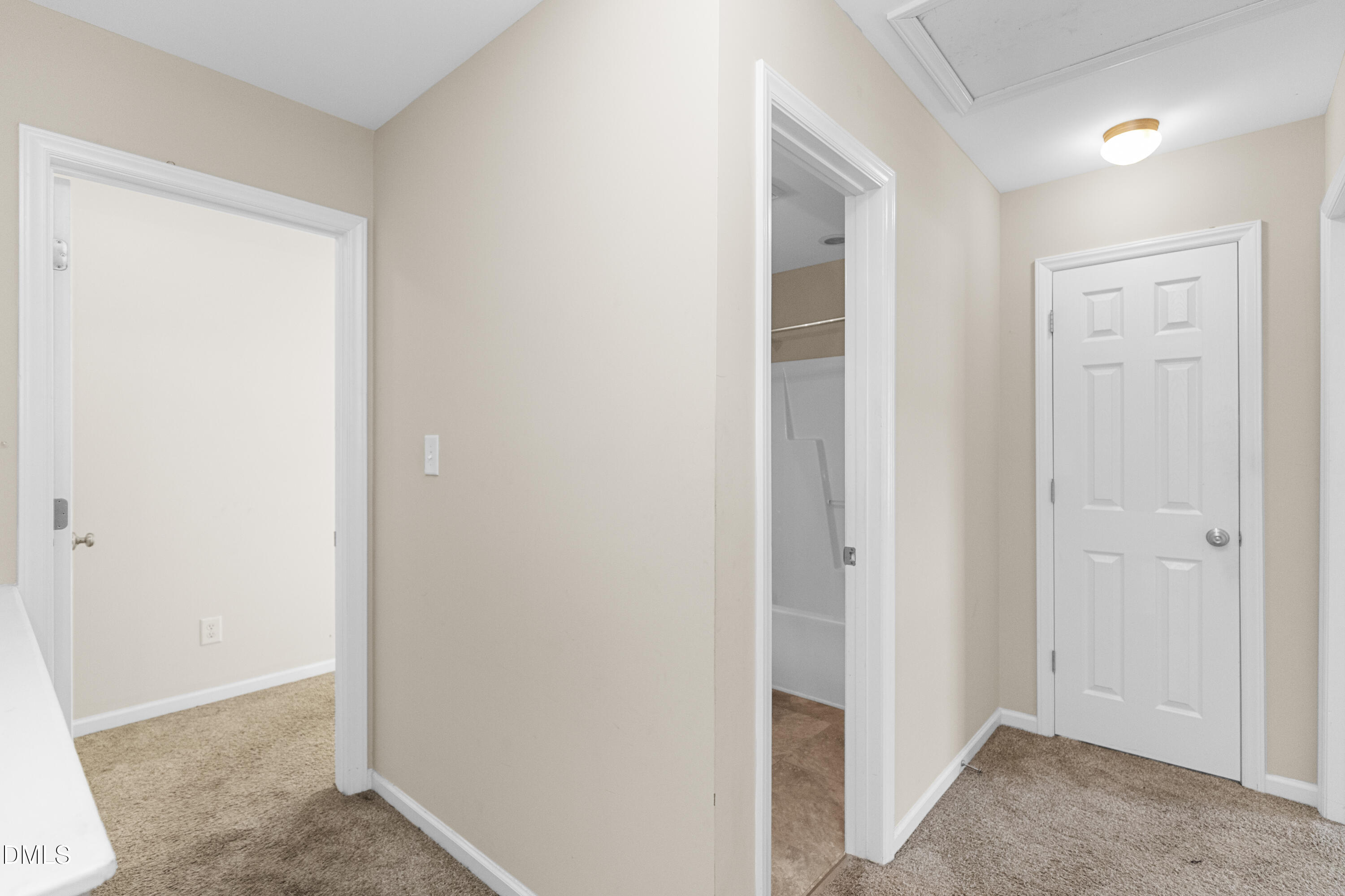 103 Gatwick Court Property Photo 16