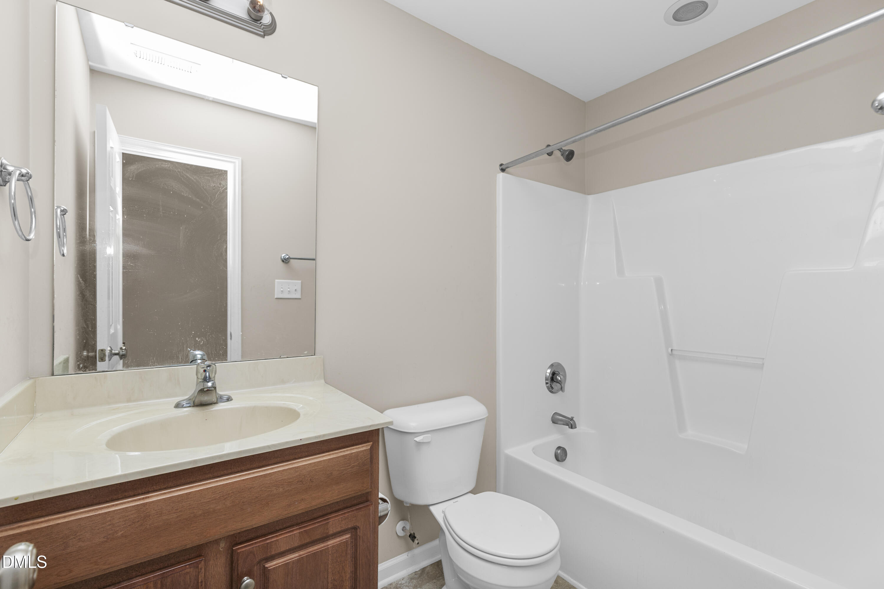 103 Gatwick Court Property Photo 24