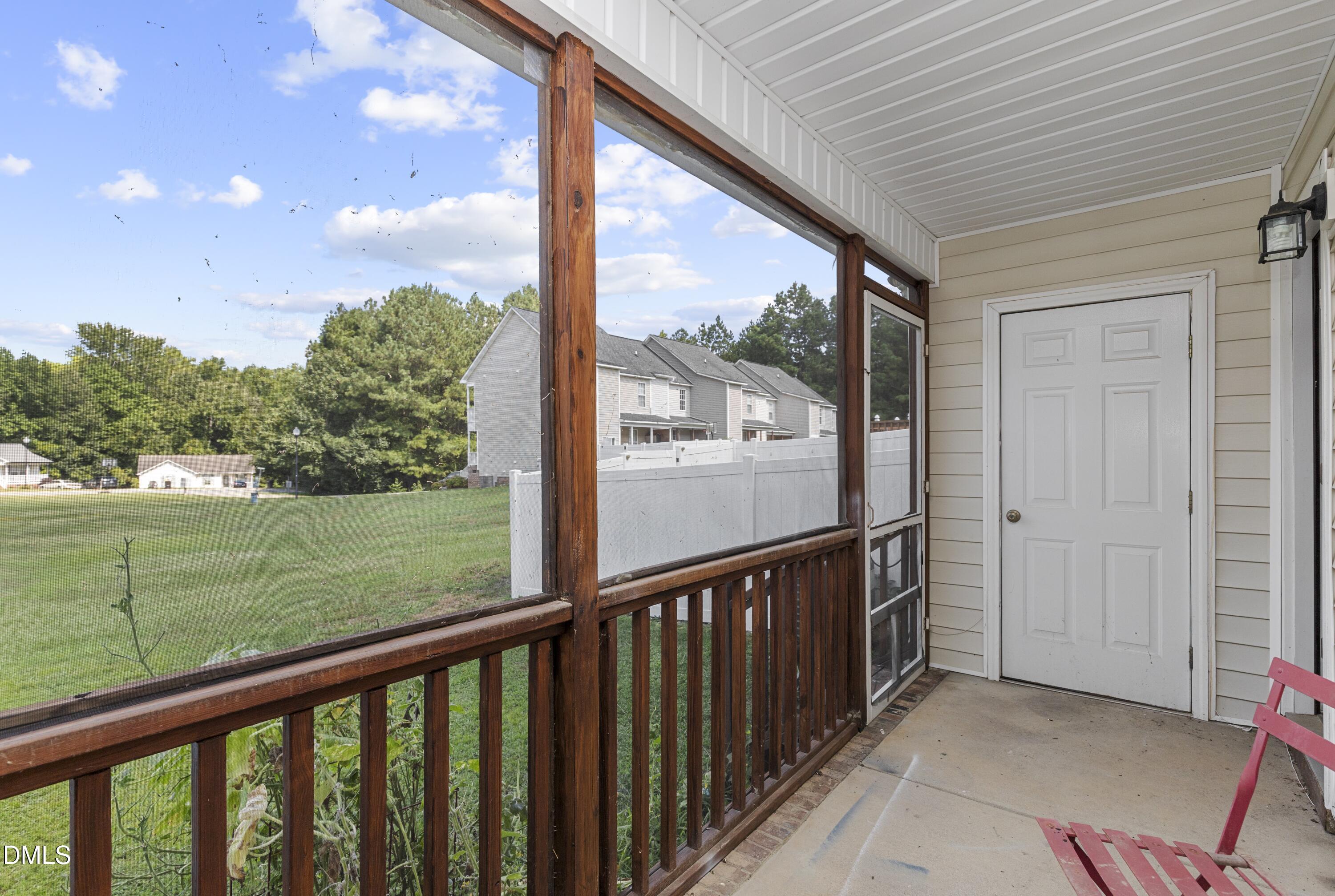 103 Gatwick Court Property Photo 27
