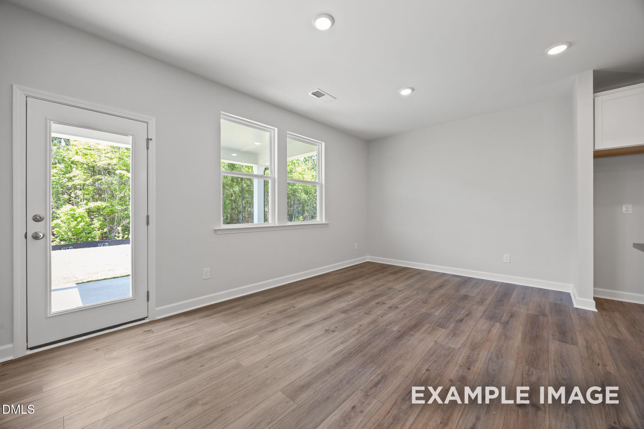 908 Diana Victoria Court Property Photo 23