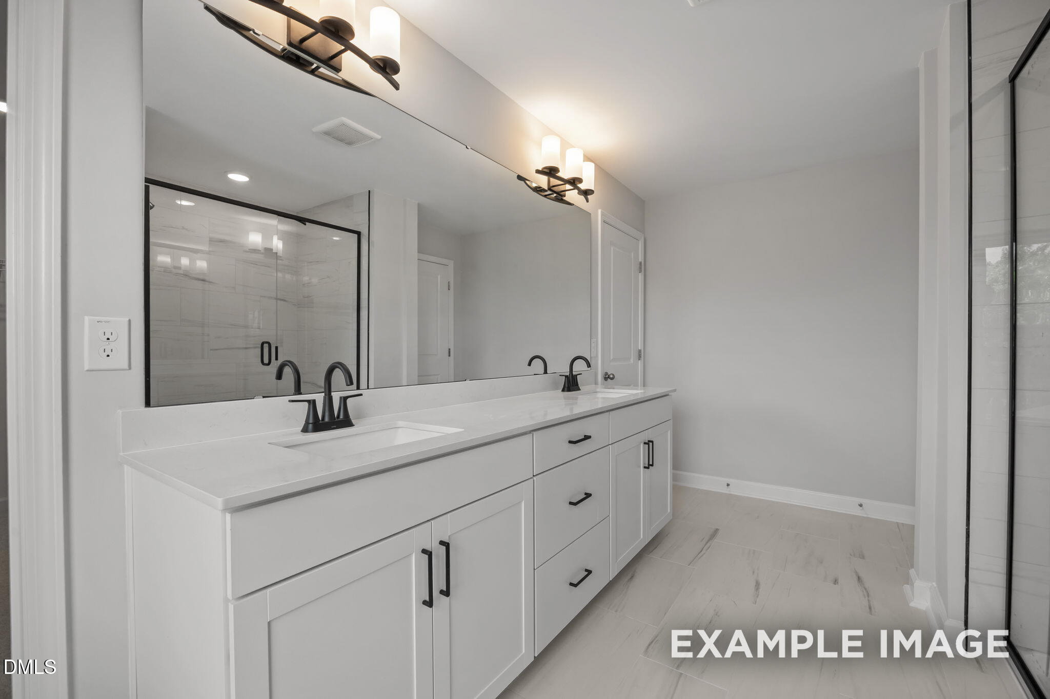 908 Diana Victoria Court Property Photo 28