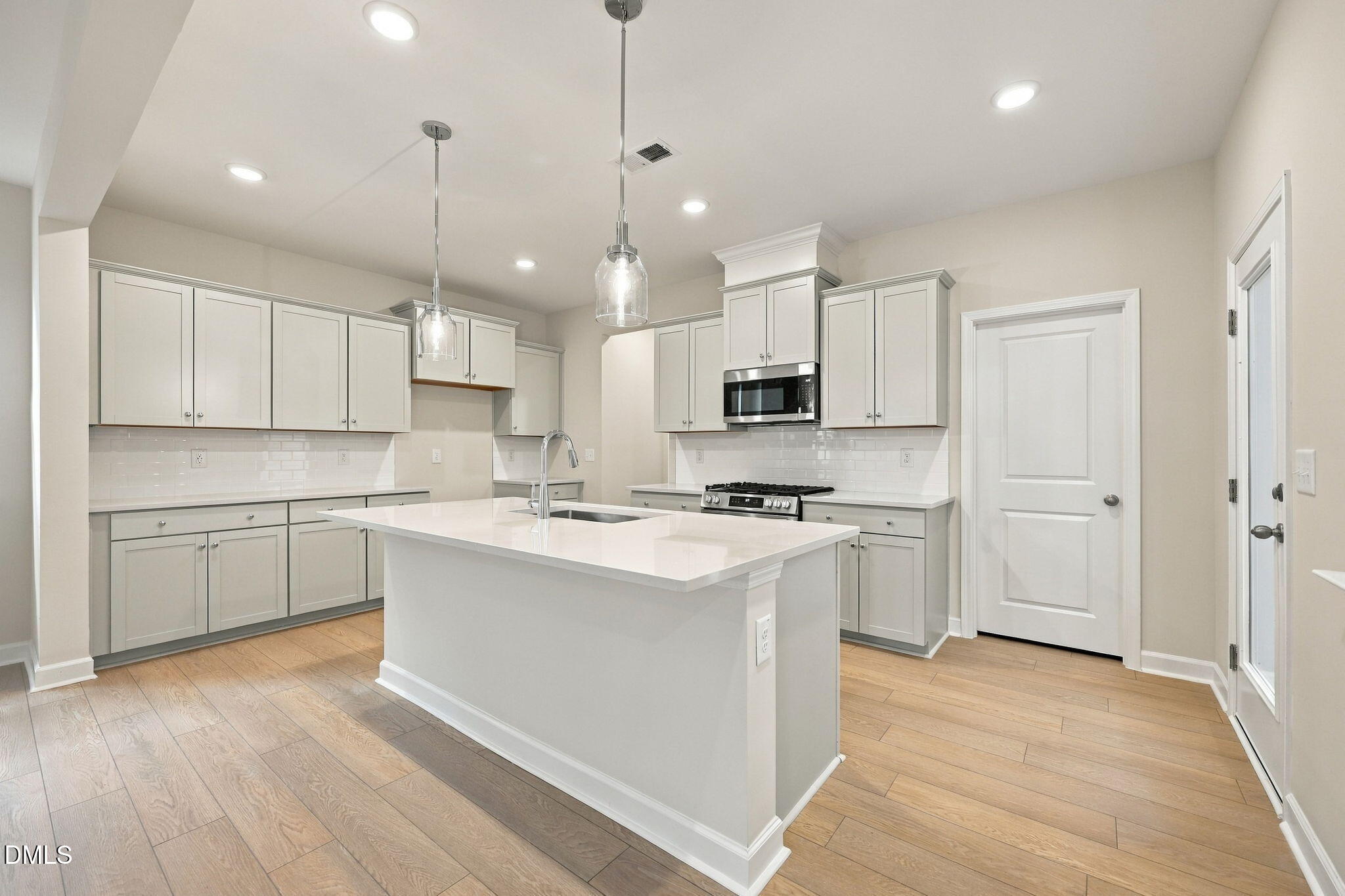 820 Carpet Grass Avenue Property Photo 1