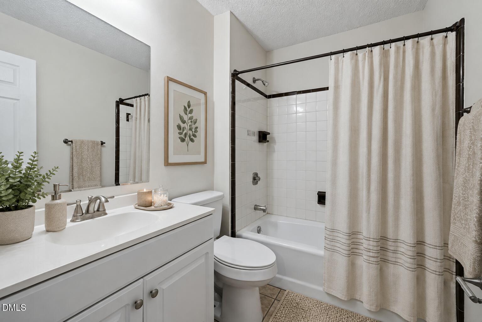 5823 Shady Grove Circle Property Photo 18