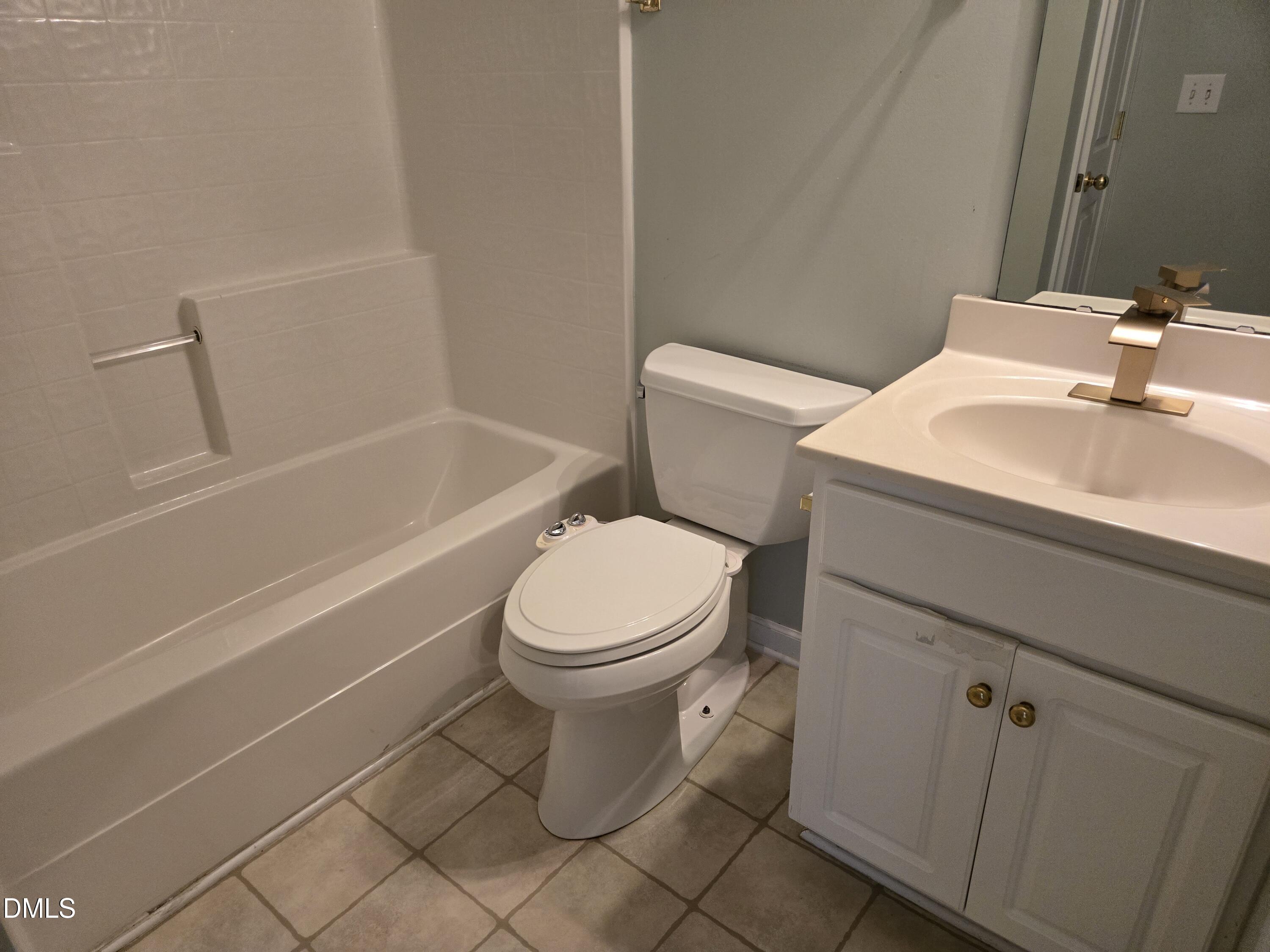 5 Spreading Oak Court Property Photo 8