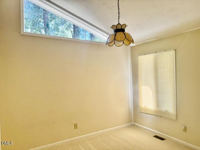 110 Honeysuckle Lane Property Photo 8