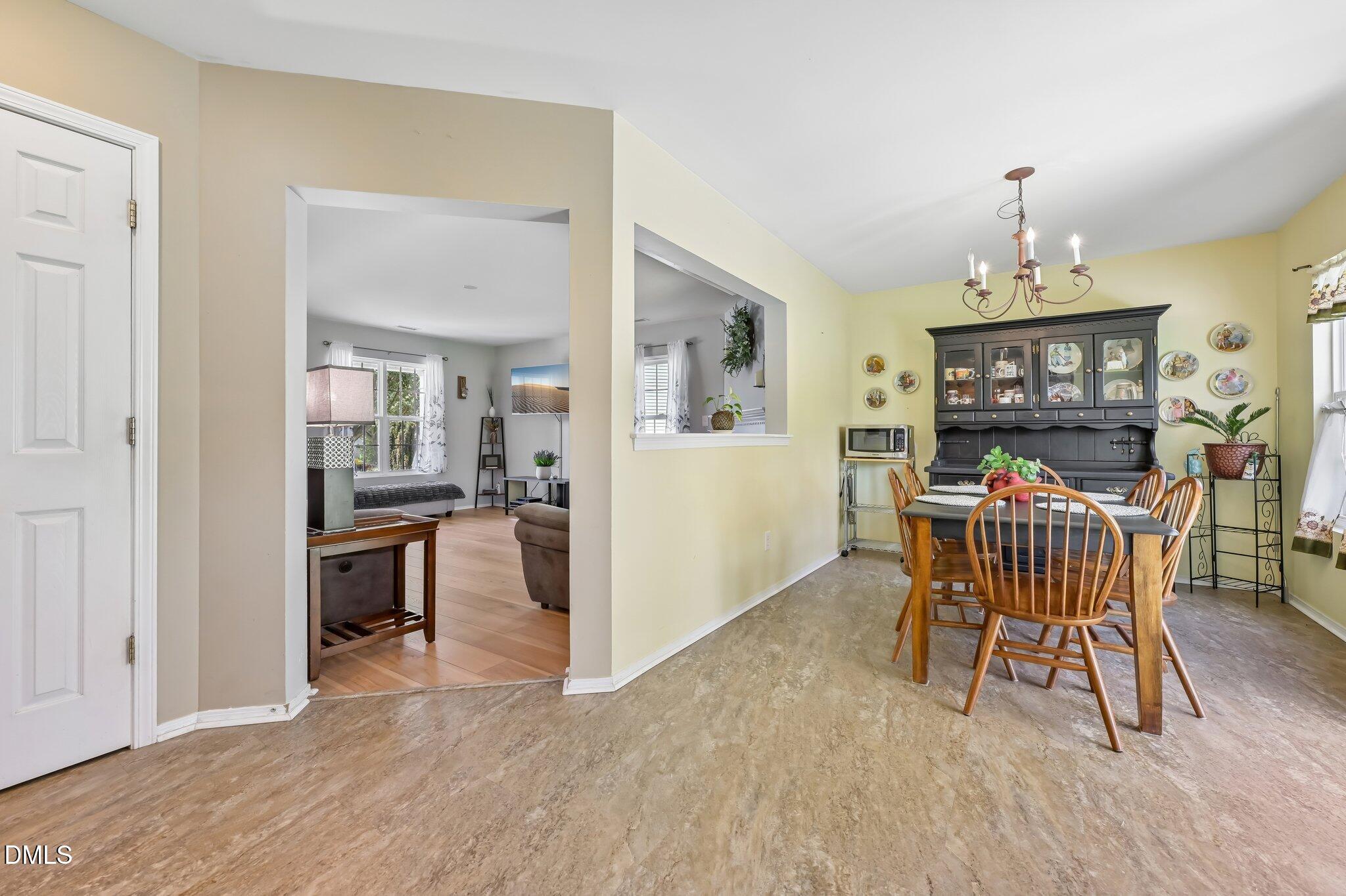 1024 Lockberry Court Property Photo 6