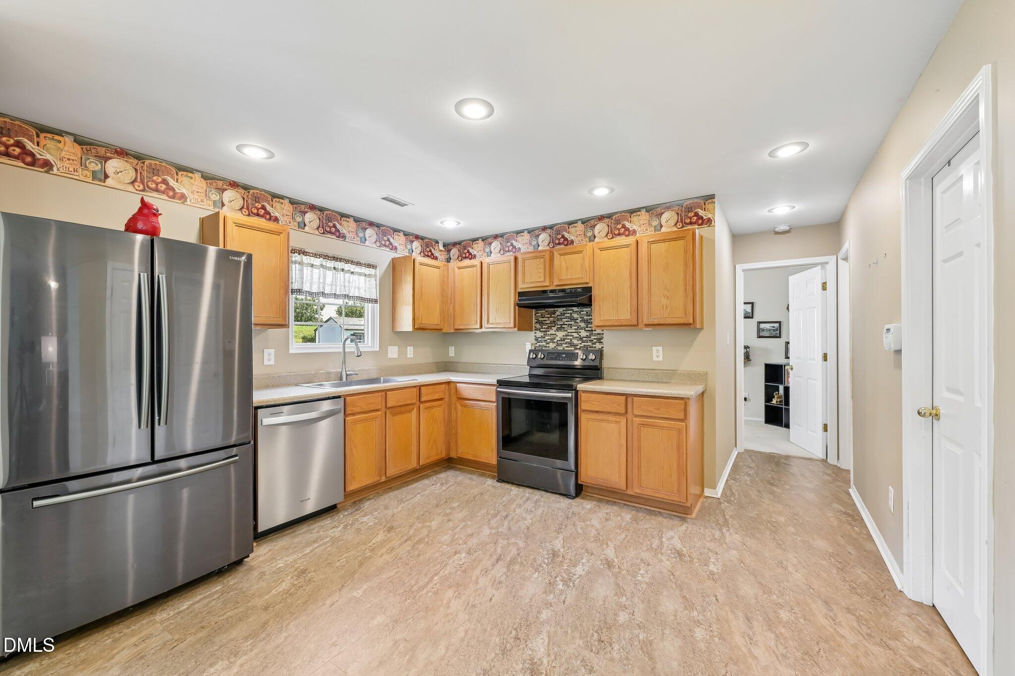 1024 Lockberry Court Property Photo 10