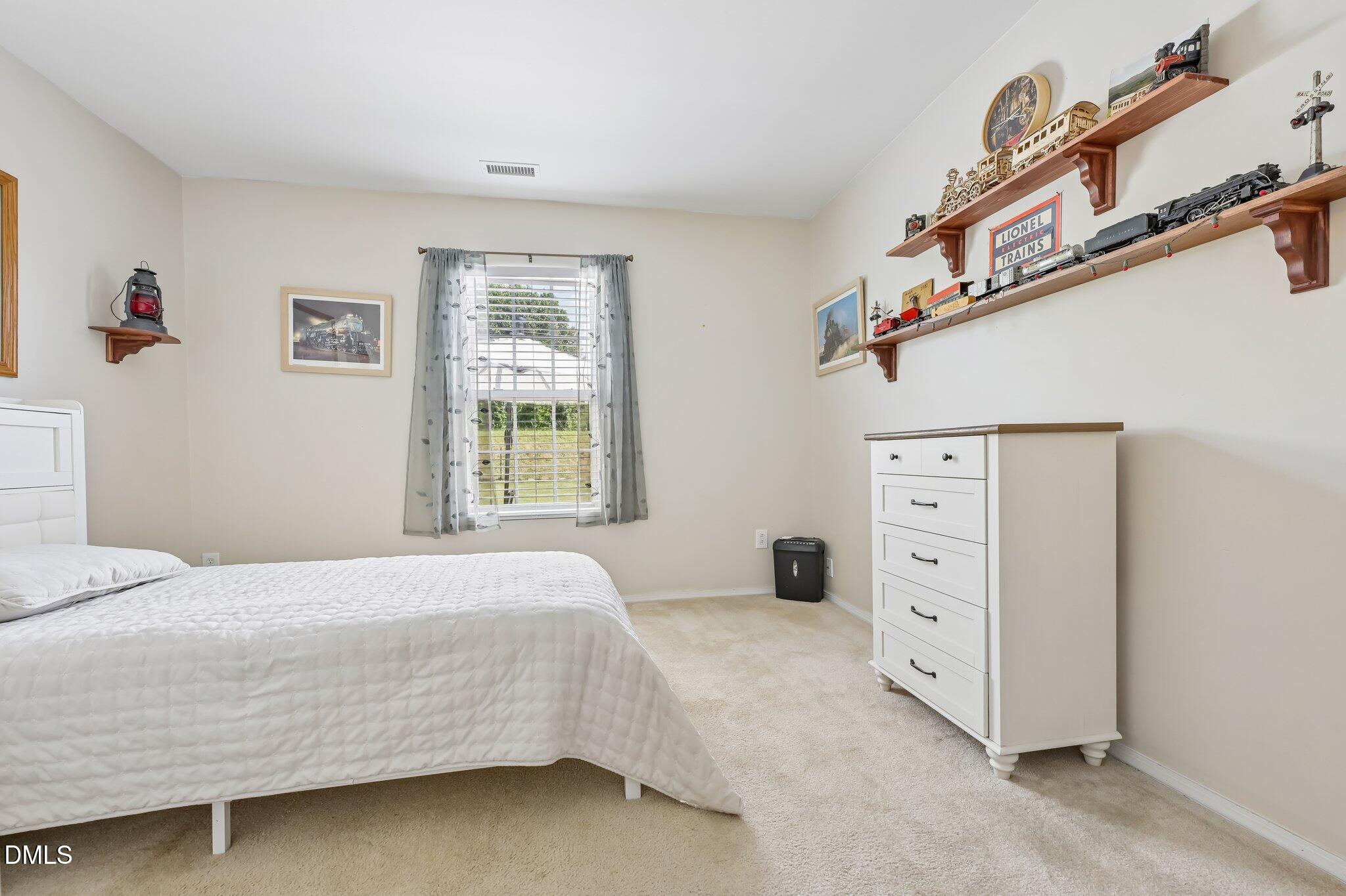 1024 Lockberry Court Property Photo 12