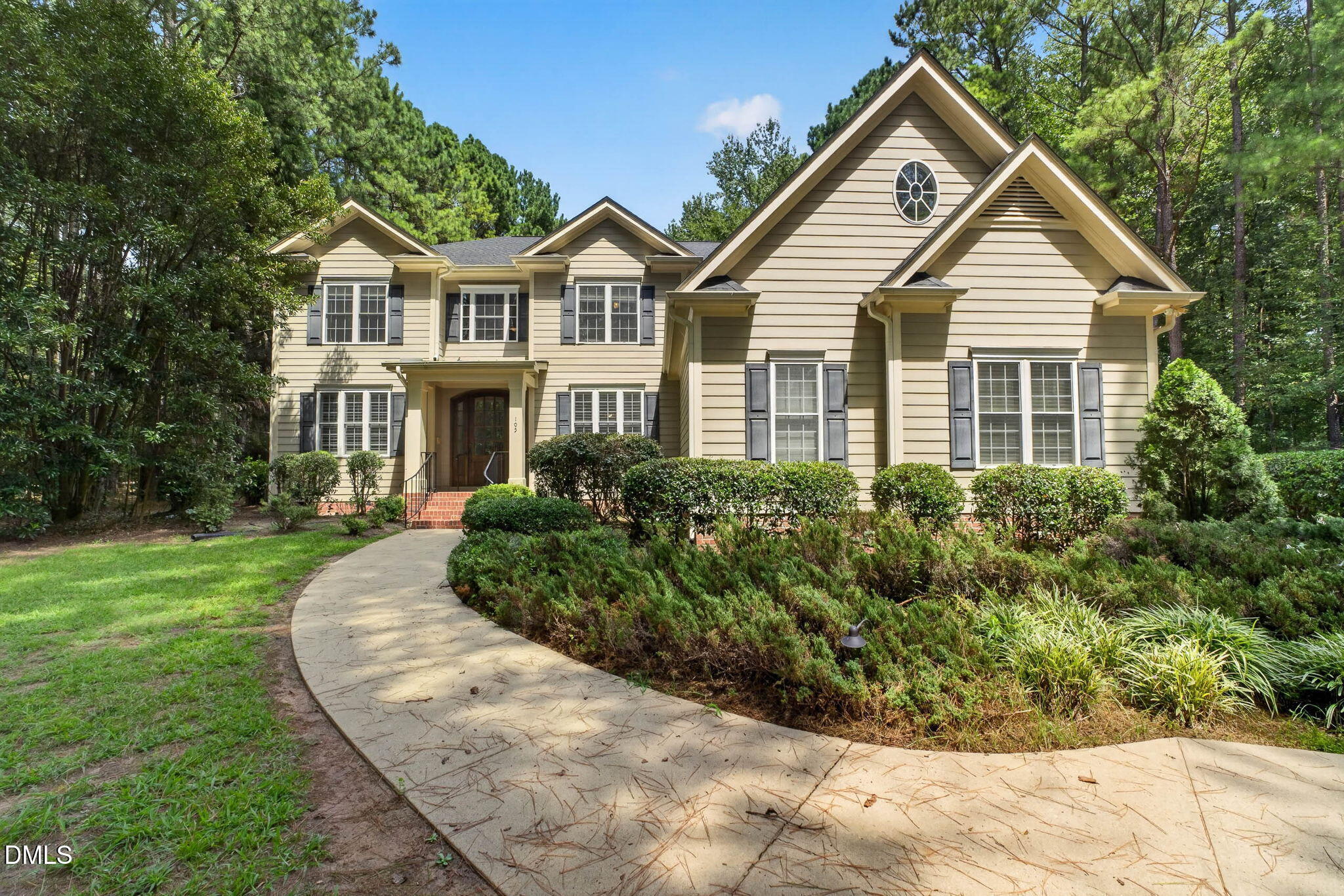105 Lily Crossing Property Photo 4