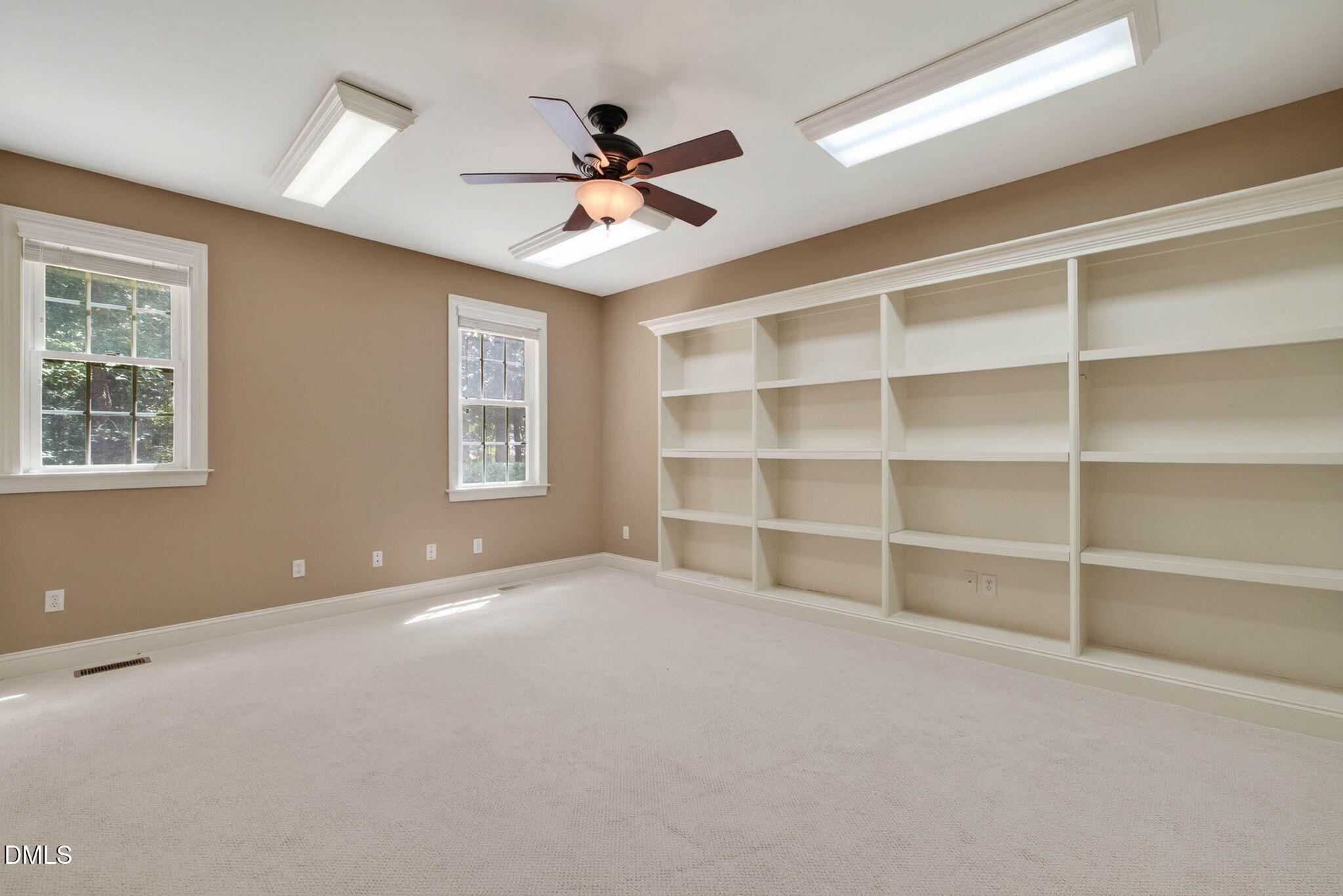 105 Lily Crossing Property Photo 16